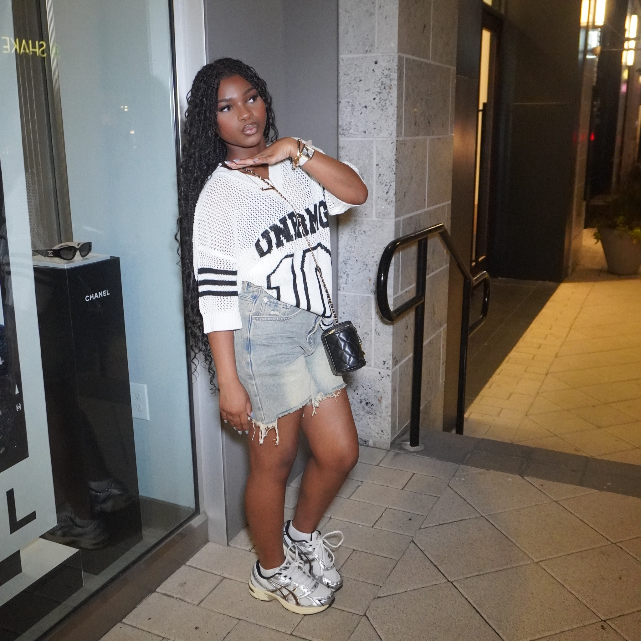 Shop my outfit down below! 🤍