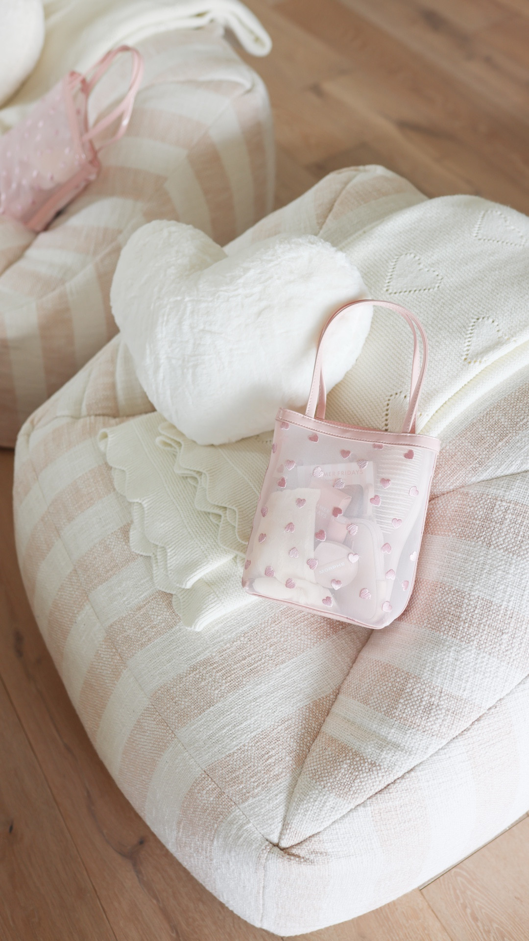 Galentine’s movie night inspiration 

Movie night, Valentine’s Day, girls night, cozy night, target finds, Valentine’s Day decor, Valentine’s Day candy, Amazon finds 

#LTKSeasonal #LTKHome #LTKValentine