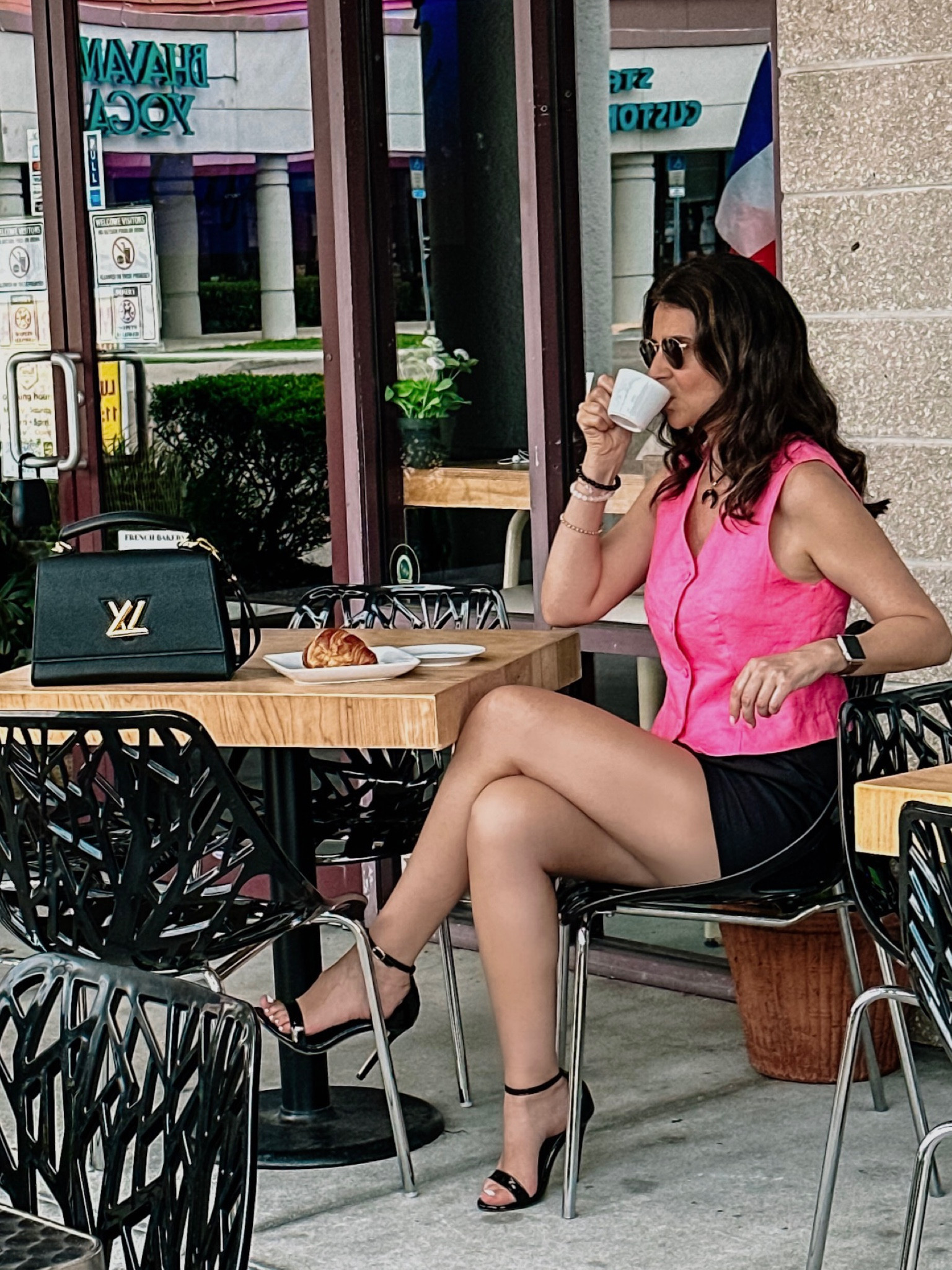 Linen vest and chic shorts for summer. 💕

#LTKtravel #LTKworkwear #LTKSeasonal