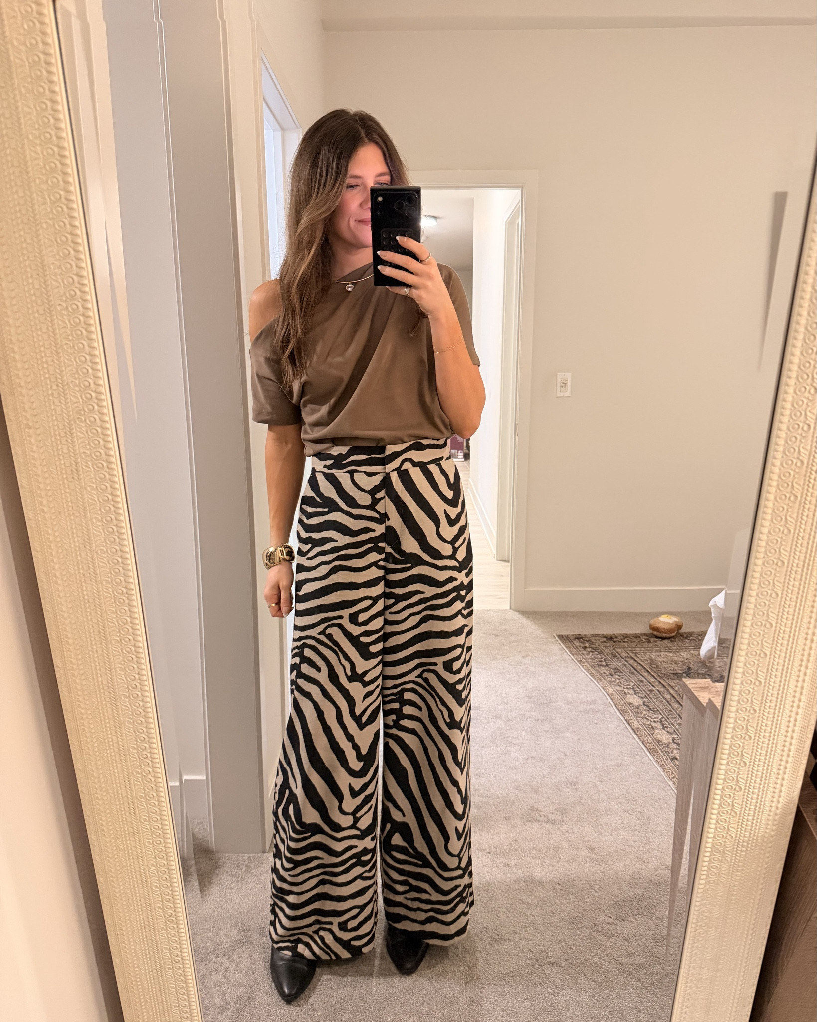 Another way to wear some fun pants! I’m wearing a small in the top! 

#LTKgrwm #LTKootd