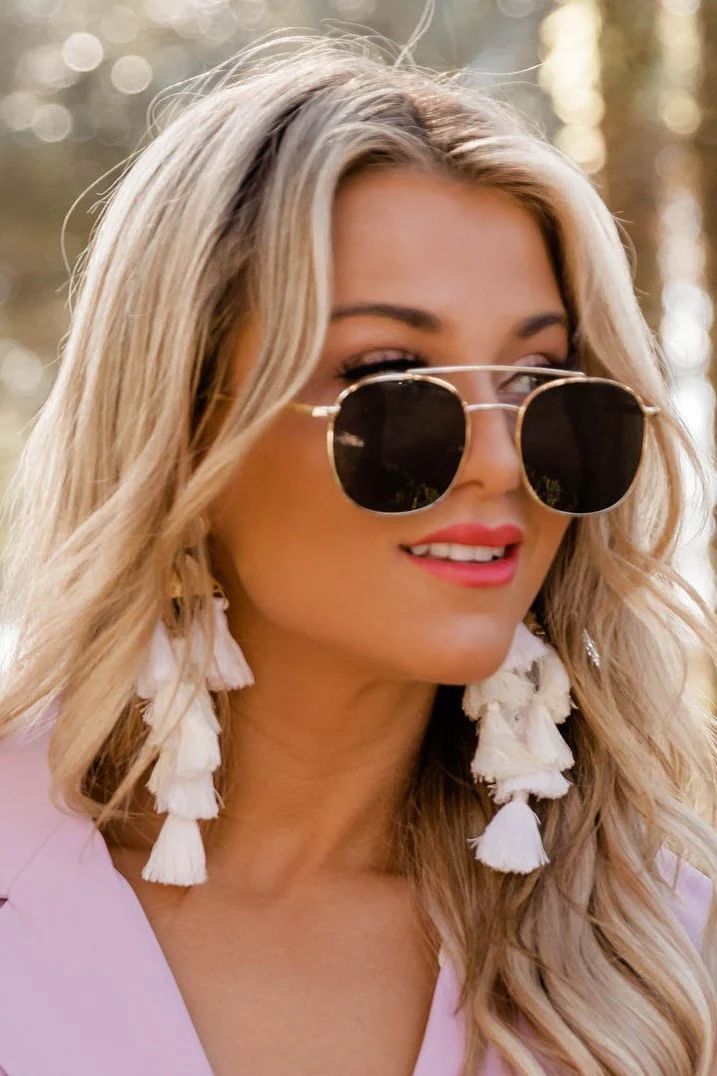 She's Chic Sunglasses Gold | The Pink Lily Boutique