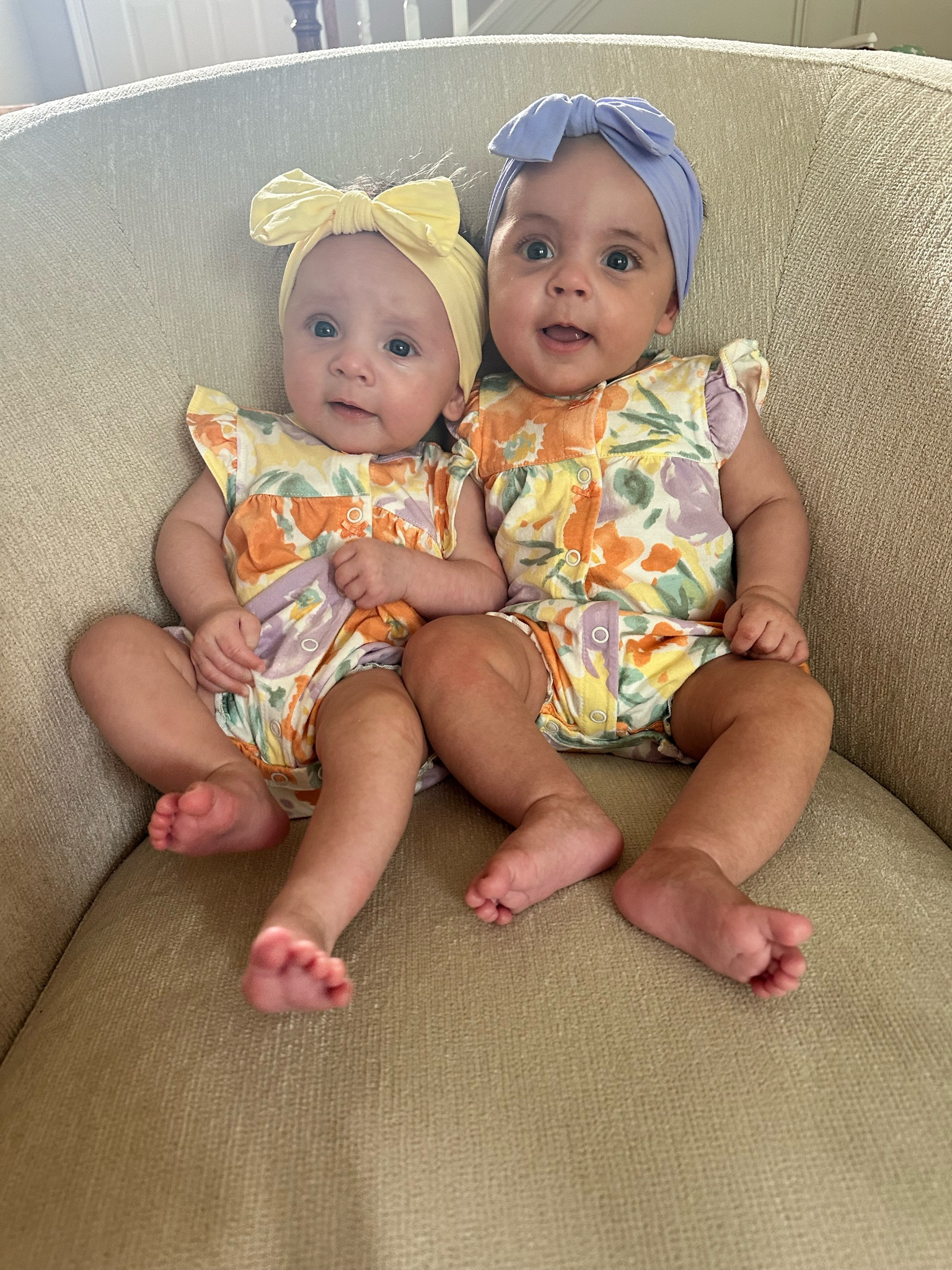 Twins | Twin girls | Matching girl outfits | Infant clothes | Baby girl clothes | 3 months | Newborn | Affordable baby clothes | Baby bows



#LTKbaby #LTKfamily #LTKkids