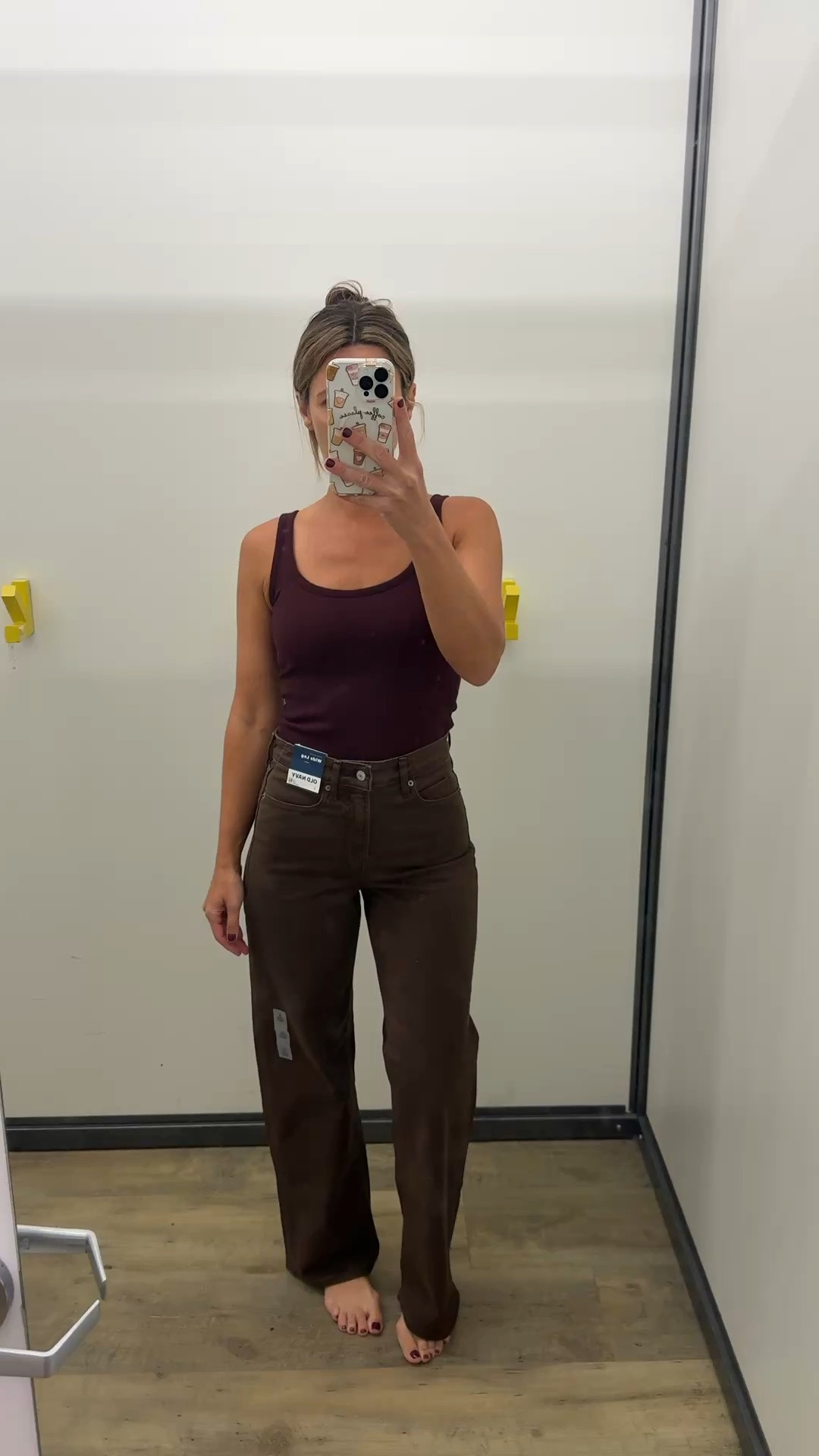 Brown jeans at old navy - these are pretty high rise and I would say size up if you want a looser fit than me - size 2

#LTKSeasonal #LTKSaleAlert