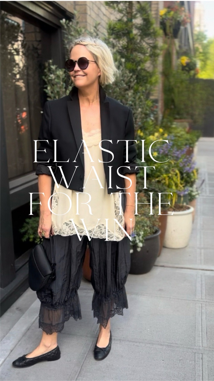 Comment PANTS for links to my favorite elastic and drawstring waist pants and sets ☺️#

#stylist #fashionover50 #style #ootd