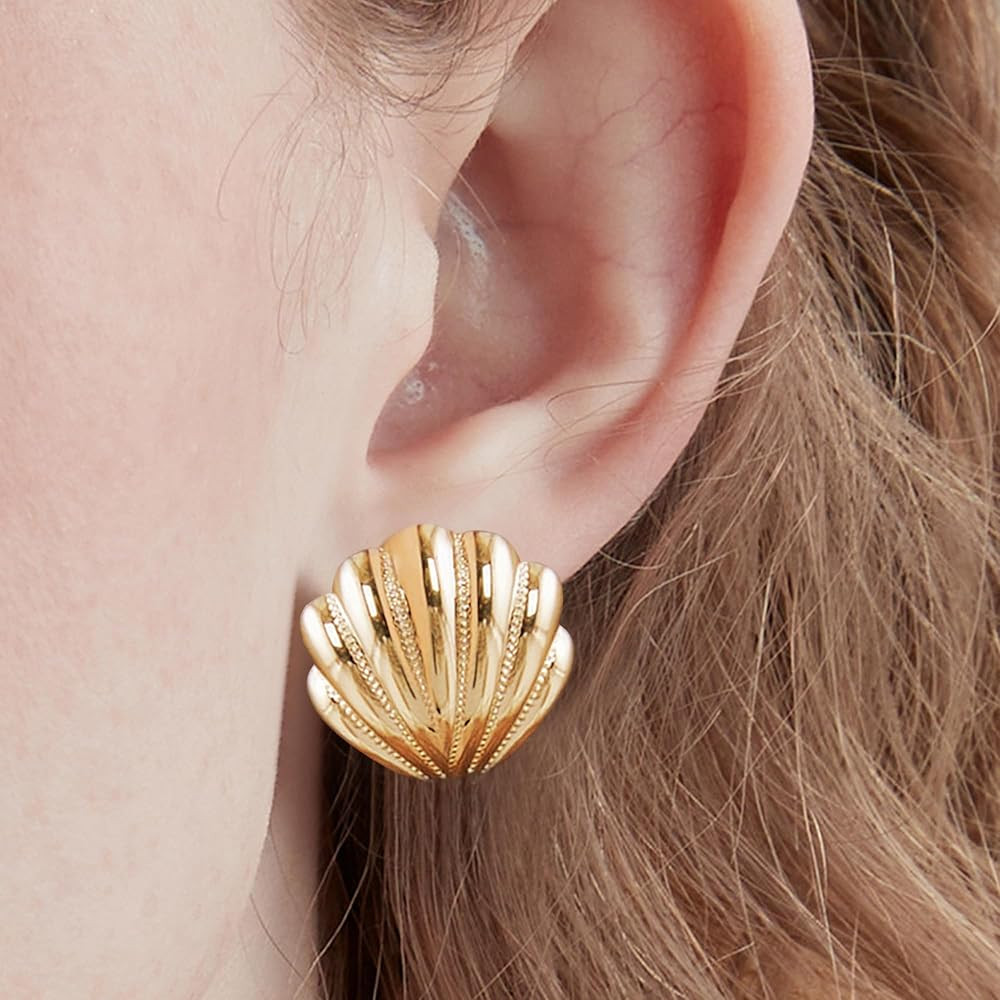 SmileBelle Gold Shell Earrings for Women, 14k Gold Starfish Stud Earrings as Summer Earrings for ... | Amazon (US)