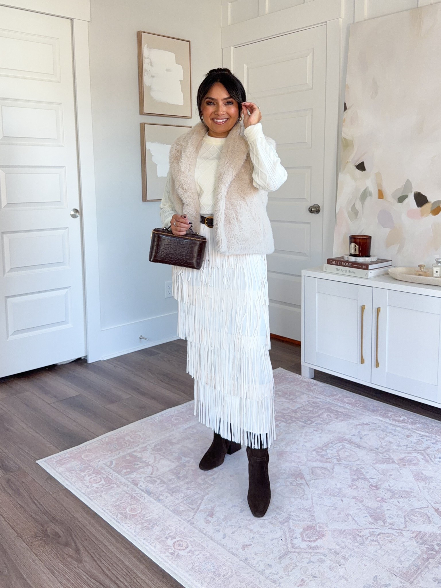 Faux fur vest size xs petite TTS
Cream sweater size xs TTS
Dark brown belt size 27-31 TTS
Fringe skirt size 2 regular - went with the regular length for a more full length skirt but it does come in petite!
Chocolate brown suede waterproof boots size 5.5 TTS


#LTKPetite #LTKHoliday #LTKSaleAlert