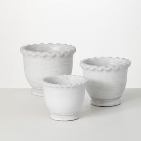 Love these scallop pots!!