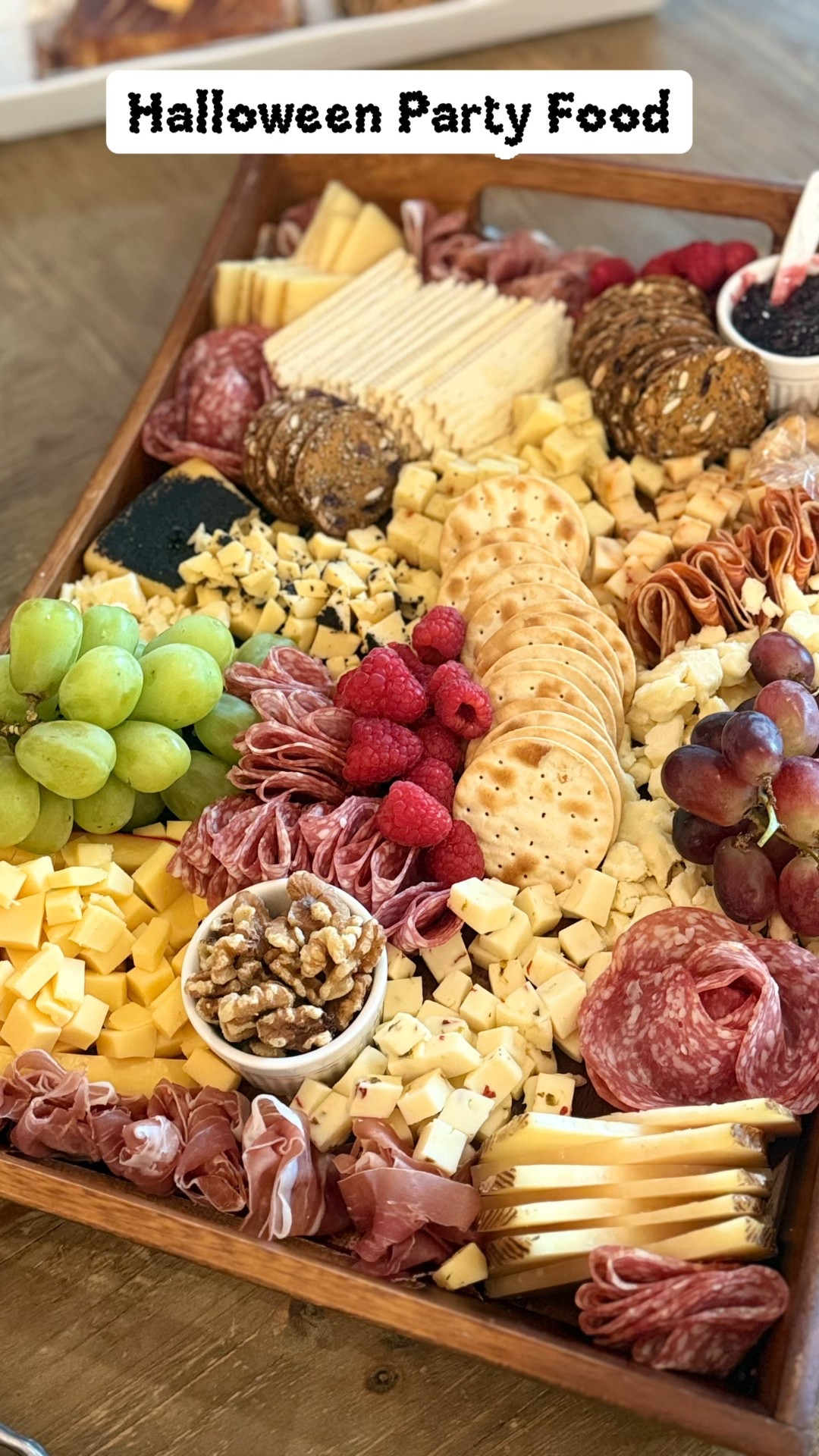 Halloween party food and drinks👻 🧀🥖🥂🍾🎃💀

#LTKParties #LTKSeasonal #LTKHome