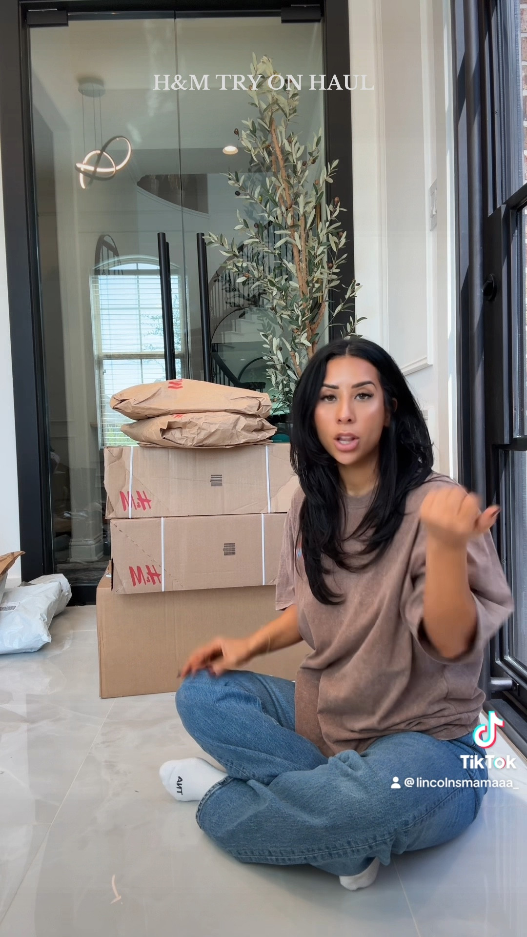 H&M fall try on haul

Haul 
Tryon 
Fashion
Fall fashion 
Try on haul 
Fall style
H&M haul


#LTKVideo #LTKFindsUnder50 #LTKStyleTip