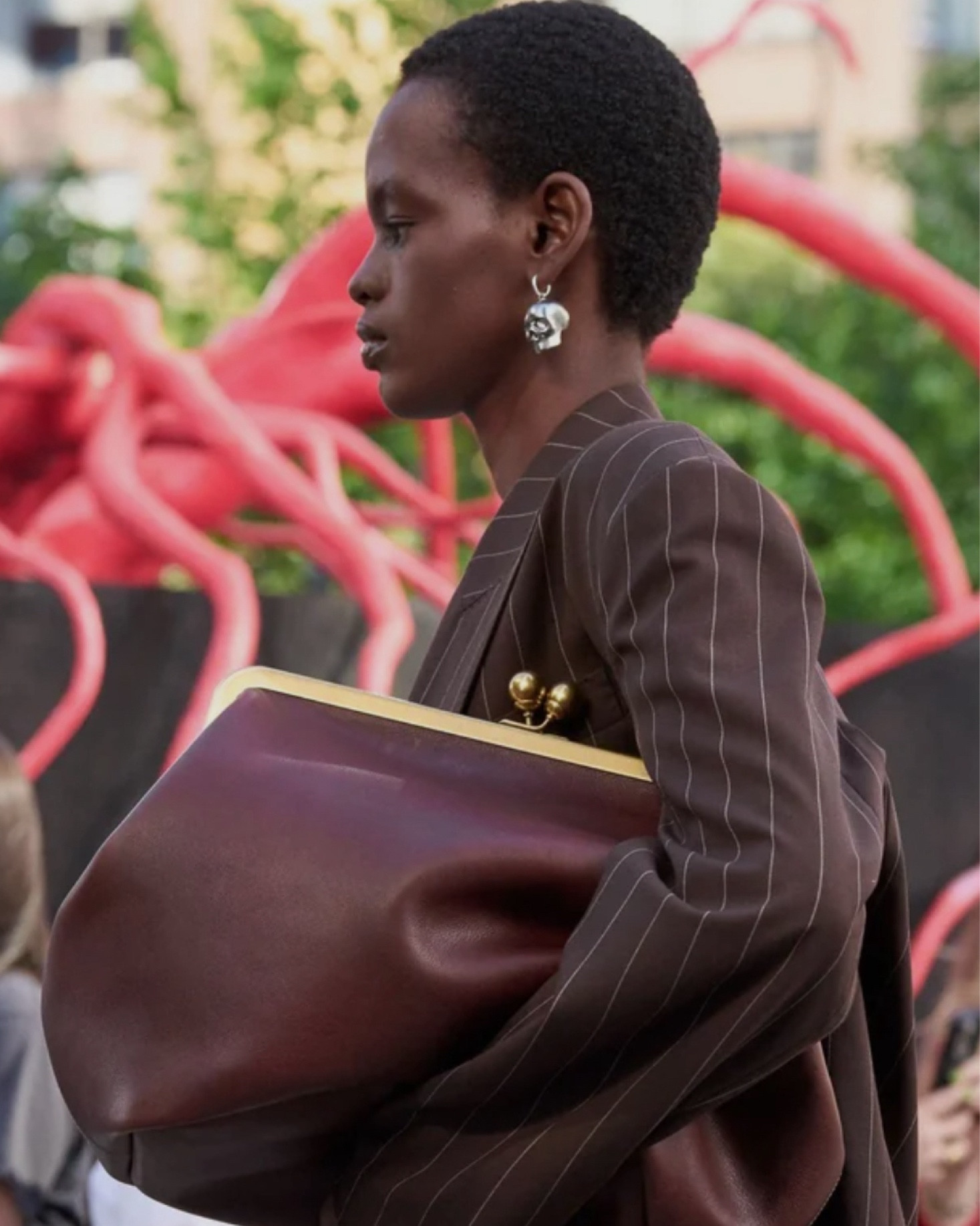 @coach Kisslock Bag (sold out bag is currently in stock @dillards-black or dark brown) plus related finds...

*Other exact finds from online marketplaces are priced at premium. 

Image Credit: @coach

#LTKItBag