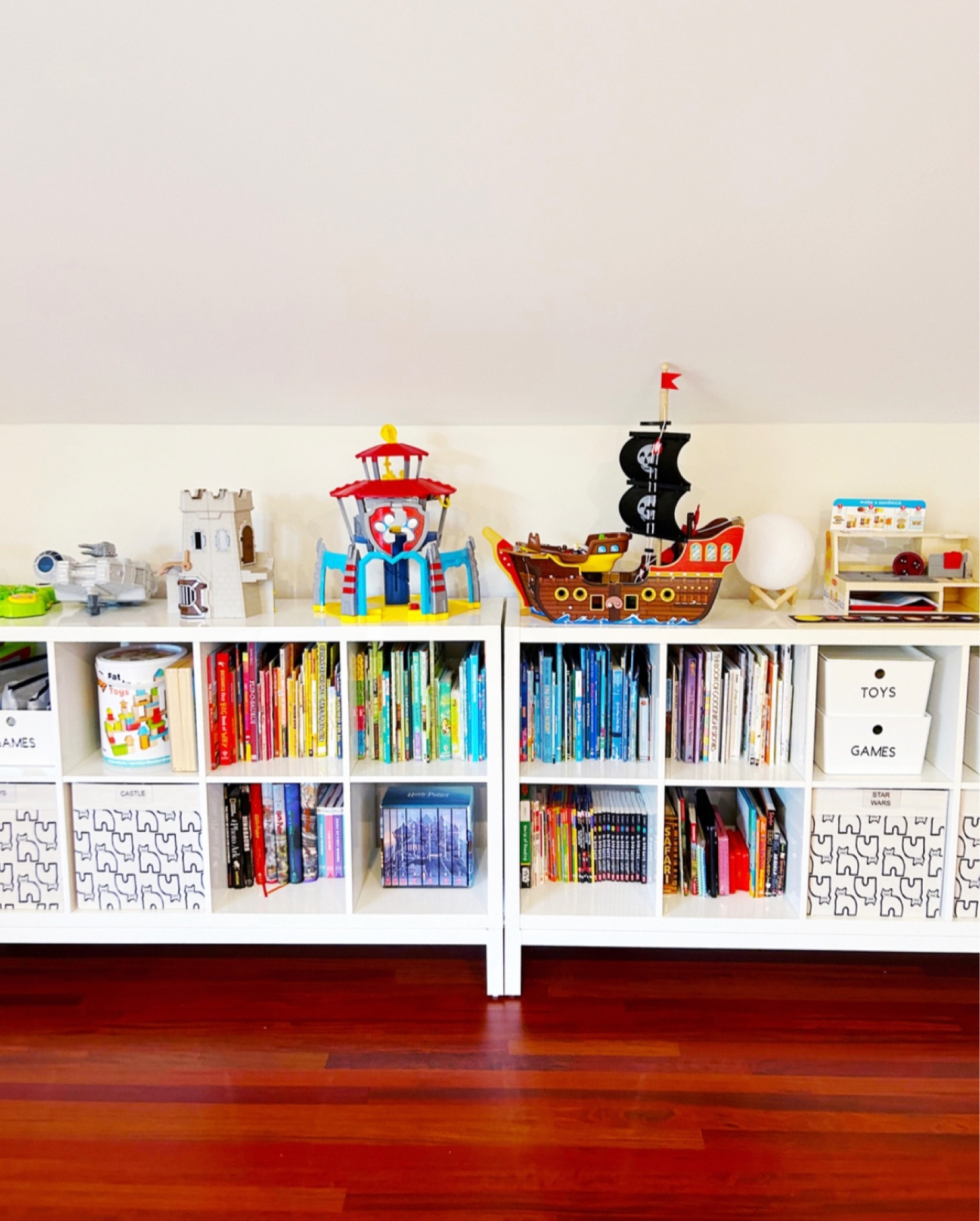 Do you organize your books by color?

#LTKfamily #LTKhome #LTKkids