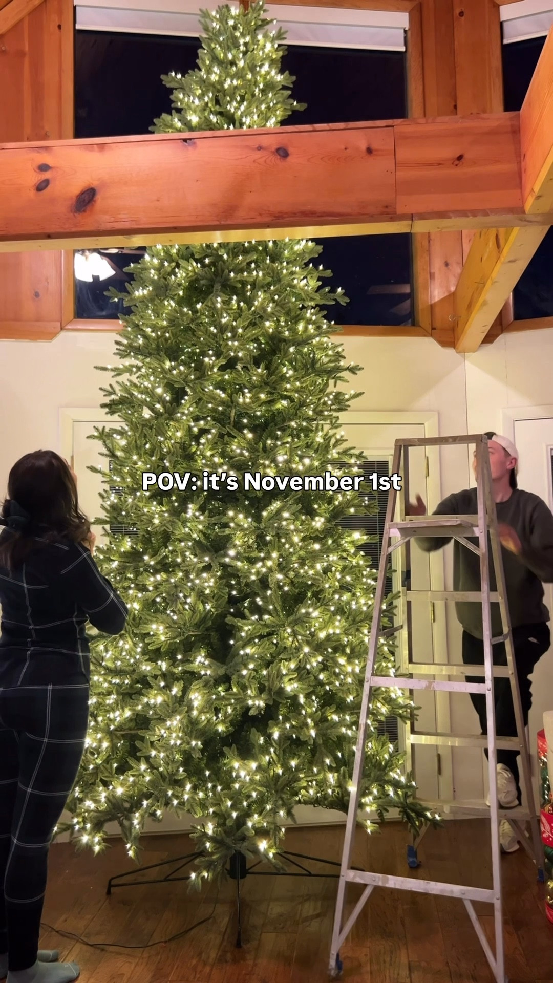 It’s Nov 1, so Merry Christmas 😜😜