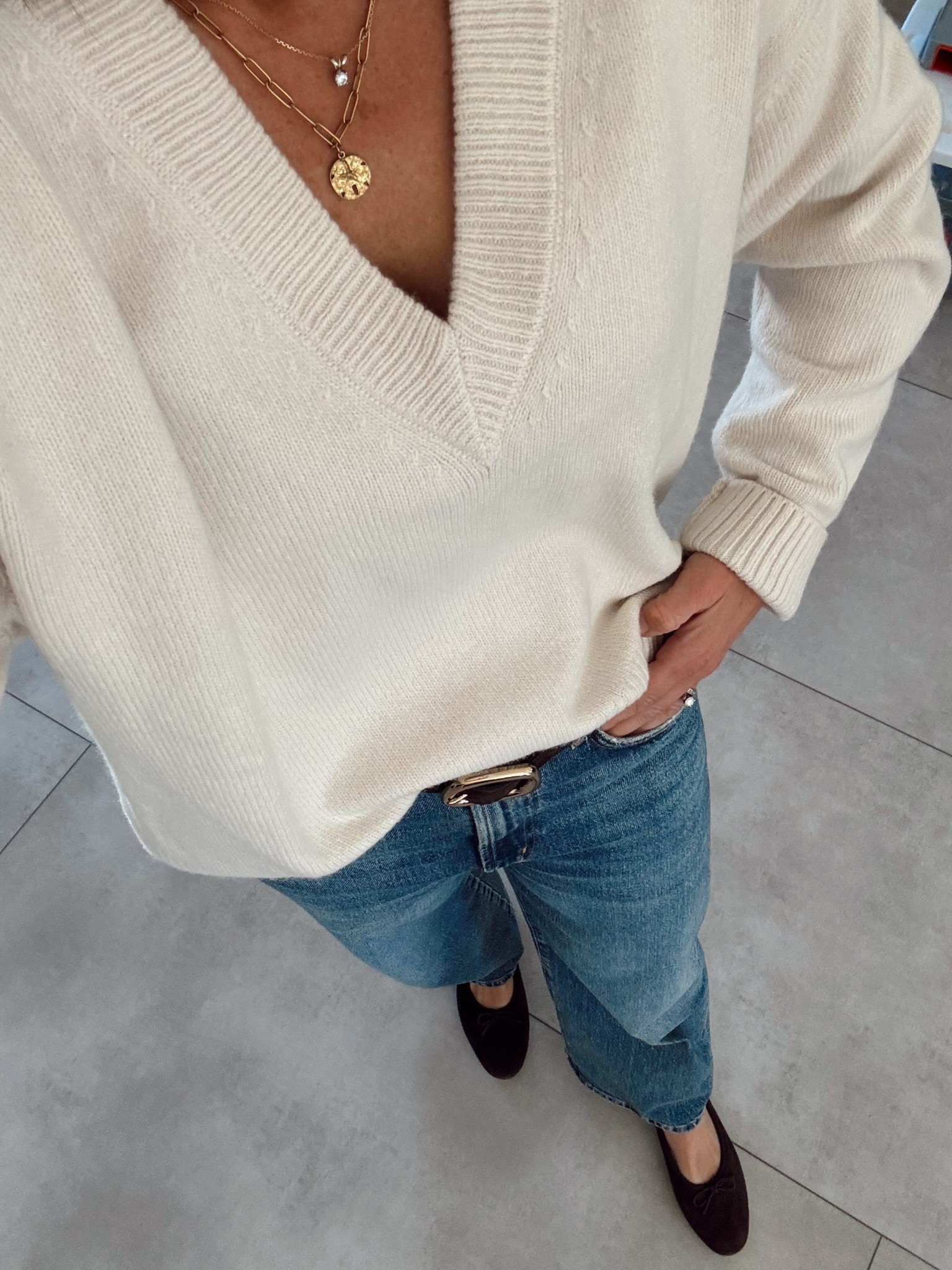 Sweater, belt and ballet flats on sale!! Thanksgiving outfit 

#LTKSaleAlert #LTKHoliday #LTKSeasonal