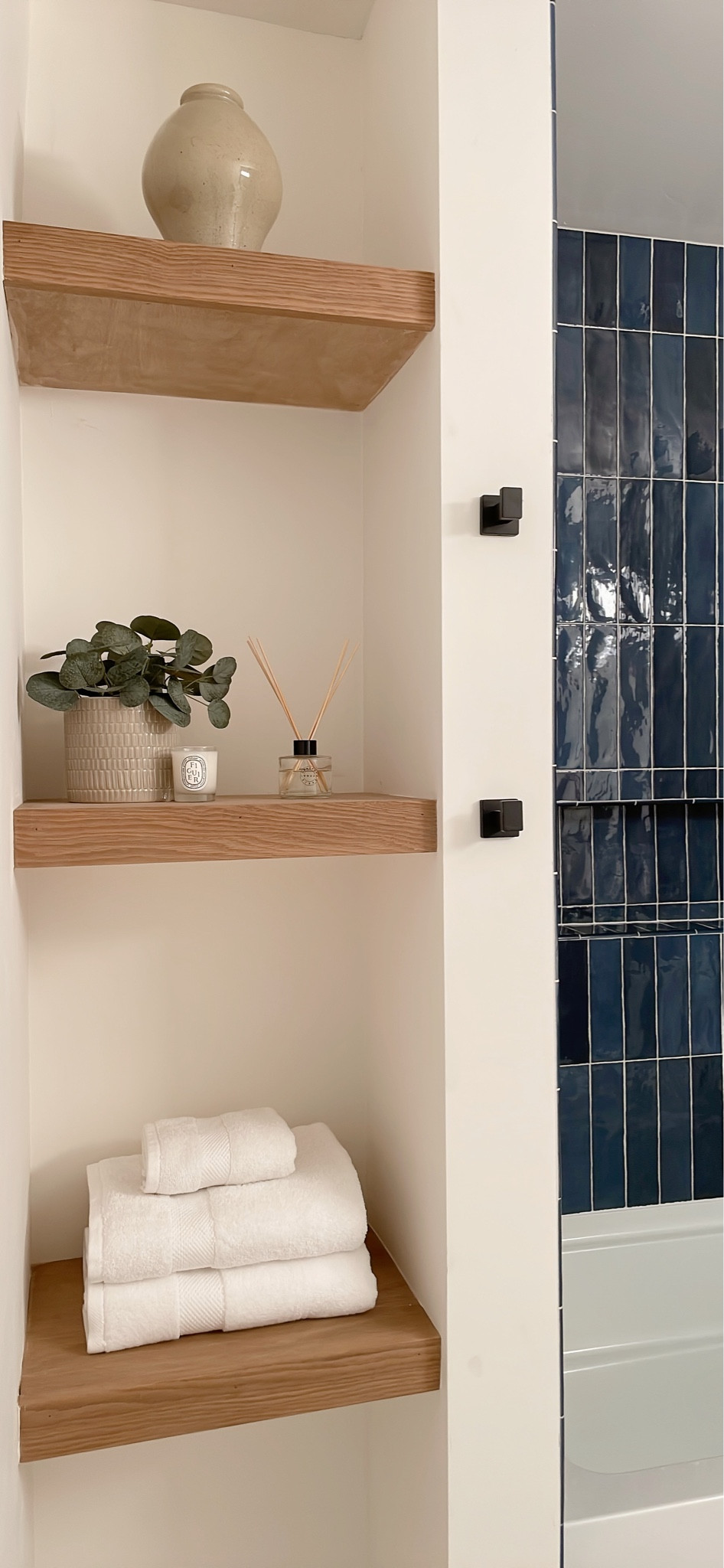 Bathroom shelf styling🌿

#LTKhome #LTKstyletip