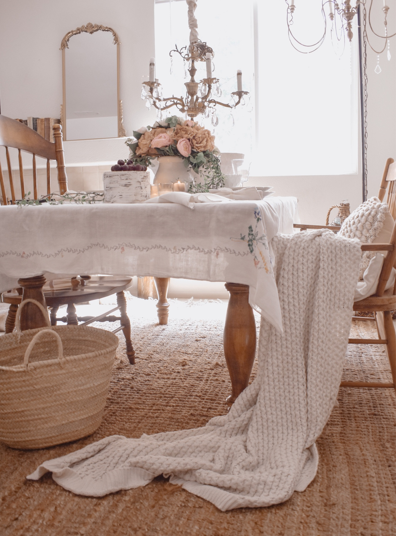 Creating tablescapes. #tablesetting #homedecor #vintagehomedecor for more deets countrychichomes.com

#LTKhome #LTKeurope #LTKSeasonal