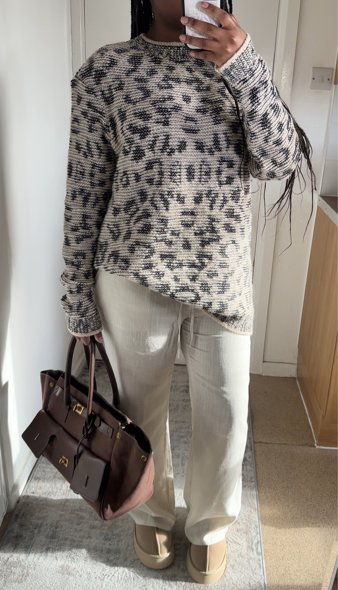 Jumper size: S

#LTKstyletip #LTKbag #LTKeurope