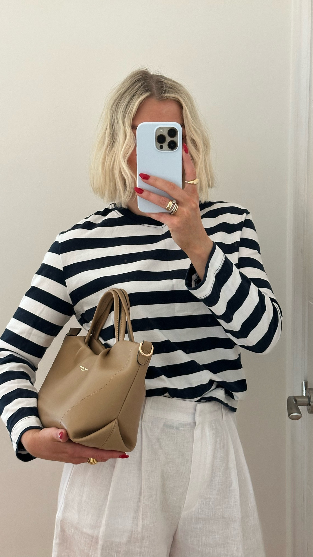 Day 3: Solo coffee date outfit ☕️

Nautical stripes + white linen trousers = an easy spring/summer outfit that always works. Effortless, comfortable, and still feels put together.

Wearing a size 8 in the trousers. I sized down from usual size 

linen trousers outfit striped top outfit spring summer outfits effortless style everyday outfits style in your 30s neutral outfits classic wardrobe staples

#LTKsummer #LTKspring #LTKstyletip