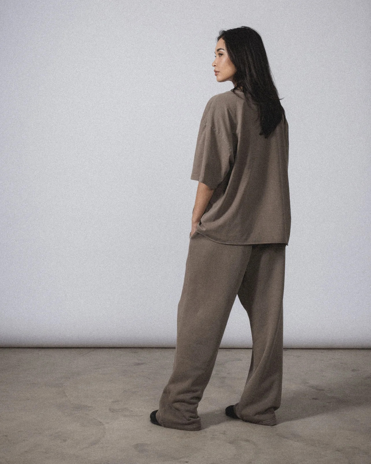 OVERSIZED CROP CORE TEE | Elwood Clothing