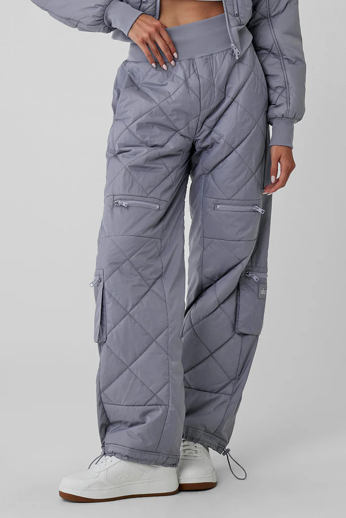 High-Waist Snowrider Puffer Pant - Fog | Alo Yoga (US)