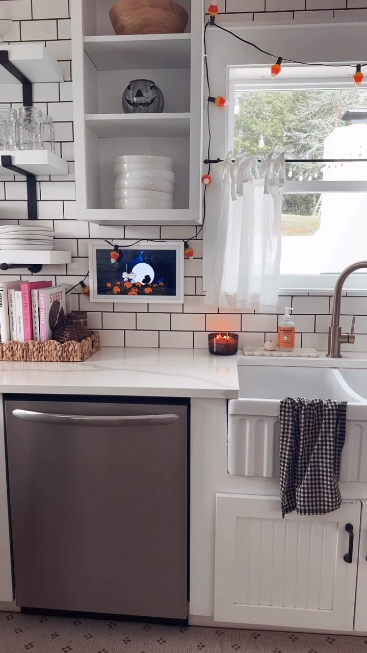 Kitchen tv ,aka echo show 15, fave purchase going on two years now !!! Obsessed!!! You can watch all your favorite movies so fun for the holidays and store them in your library for easy access . Listen ￼ to your favorite music, I love fall and Holiday jazz this time of year, look up recipes ,photos, calendar.,It has all the things! Also, we have it on the wall mount, which is super simple to install or you can place it on your counter.! ￼we also added the white frame (optional)…

#LTKdayinmylife #LTKHome