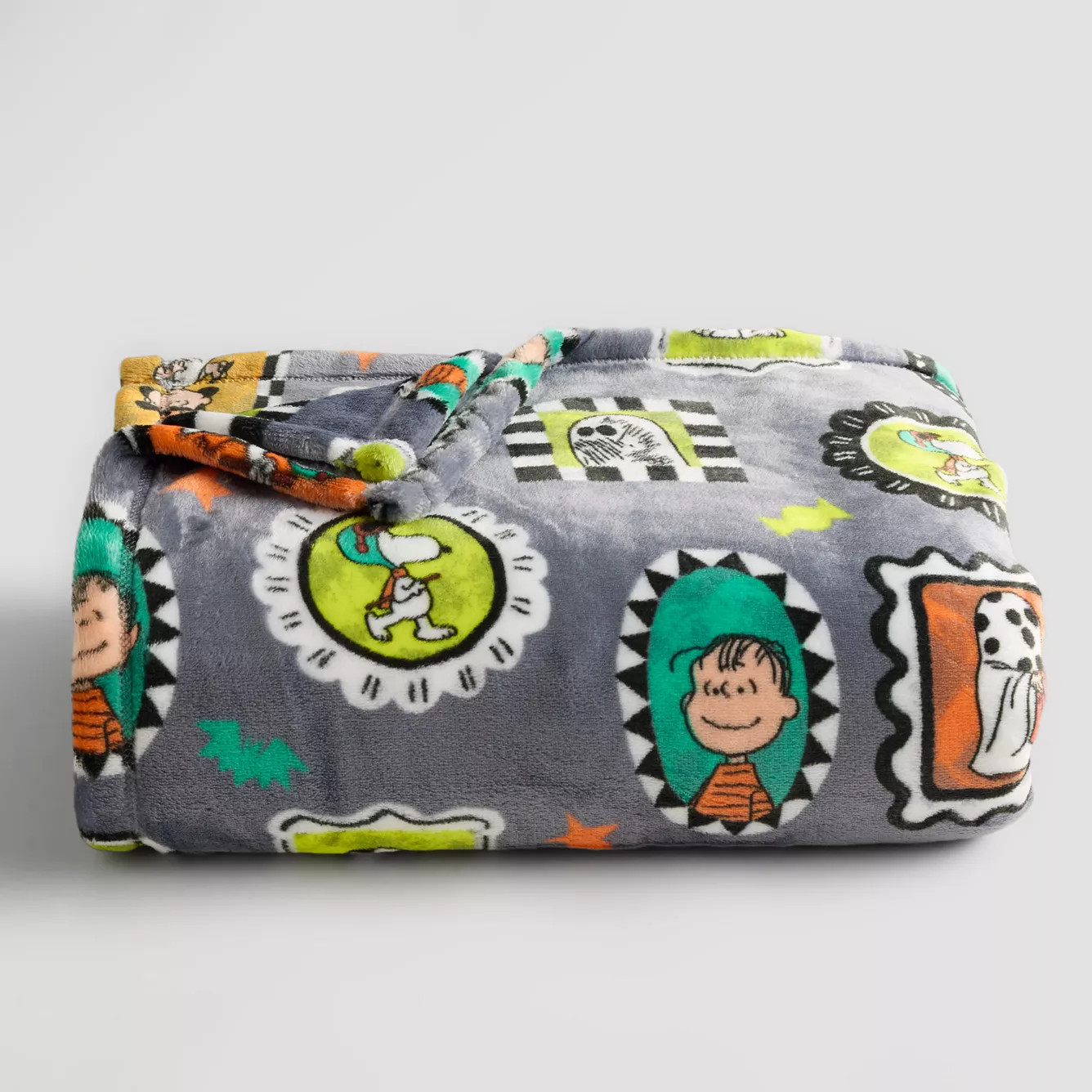 The Big One® Peanuts Halloween Plush Throw Blanket | Kohl's
