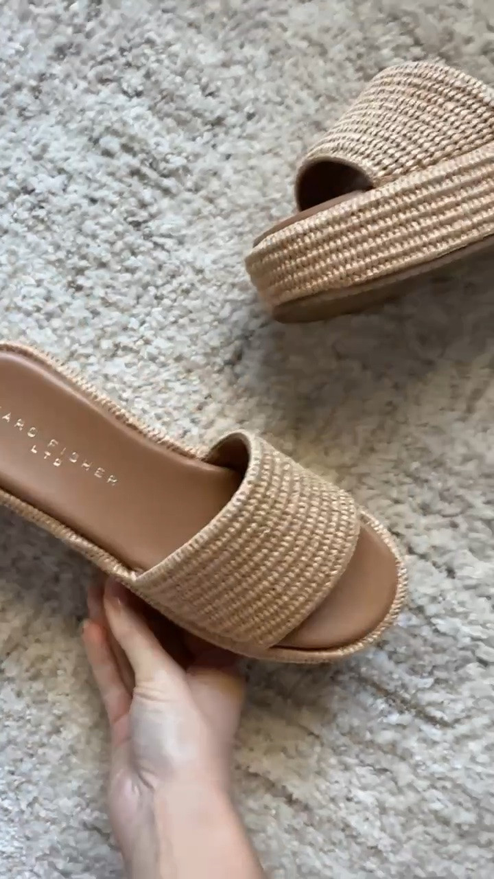 Platform sandals
Sandals

#LTKSeasonal