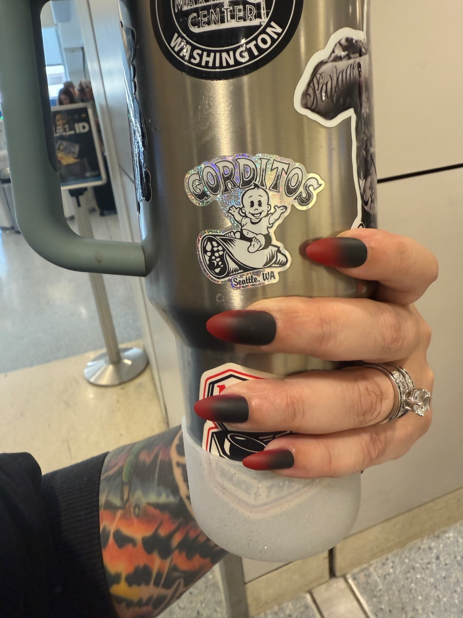 Mani check! #pressonnails #ardell #halloween 

#LTKBeauty #LTKSeasonal #LTKHalloween