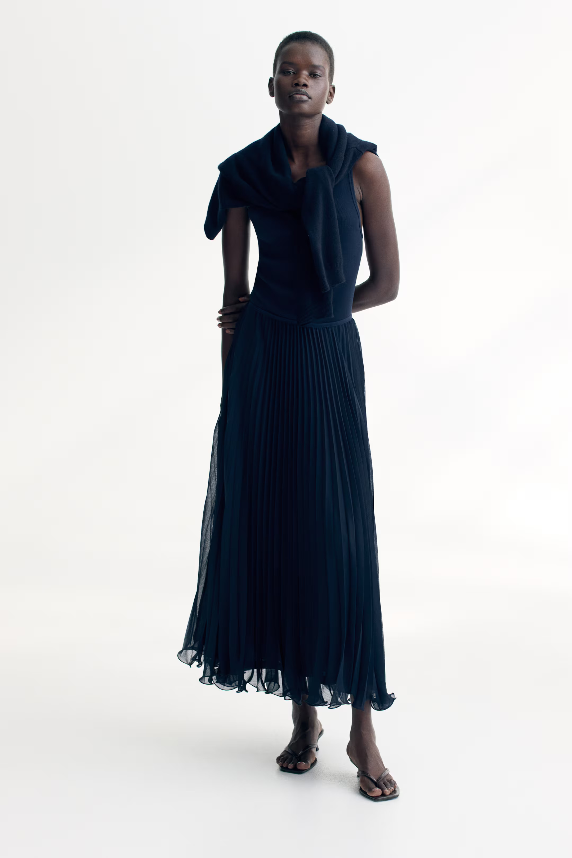 Sheer pleated skirt | H&M (UK, MY, IN, SG, PH, TW, HK)