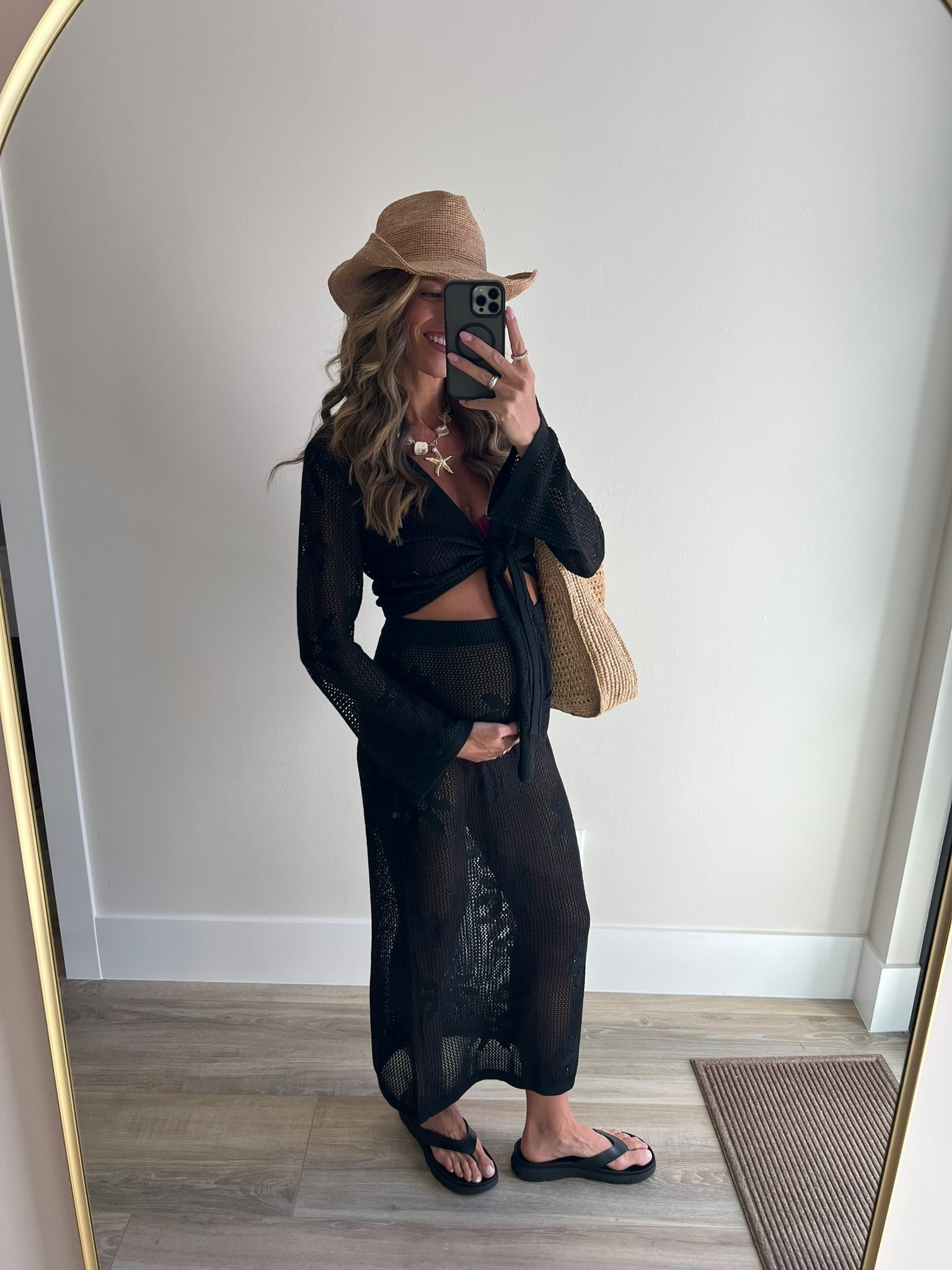 I’m obsessed with this Amazon cover up. I have it in yellow too! Size M. My flip flops are reef and I have a discount code! ASHLEYB20! for 20% off