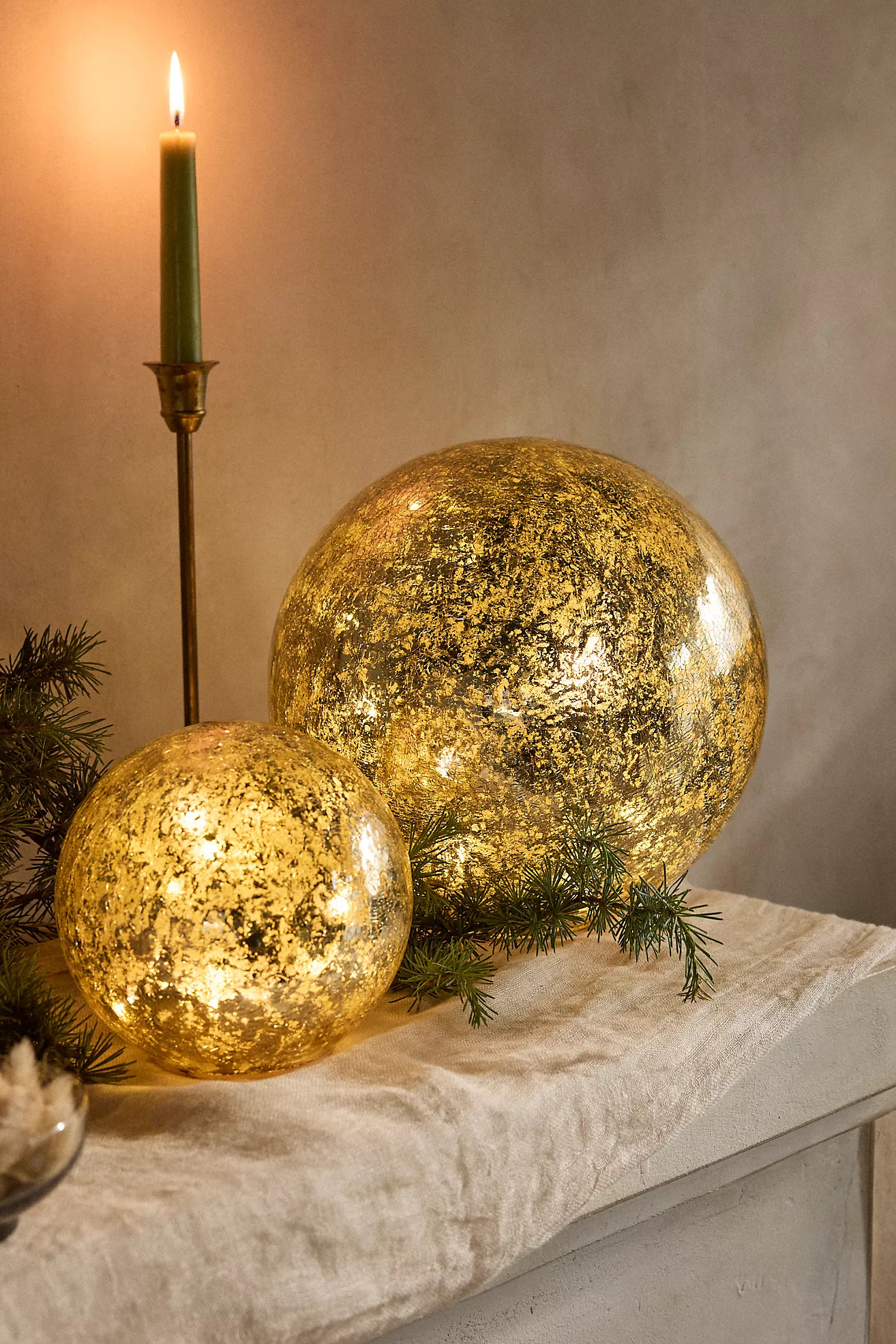Glowing LED Sphere, Gold | Terrain