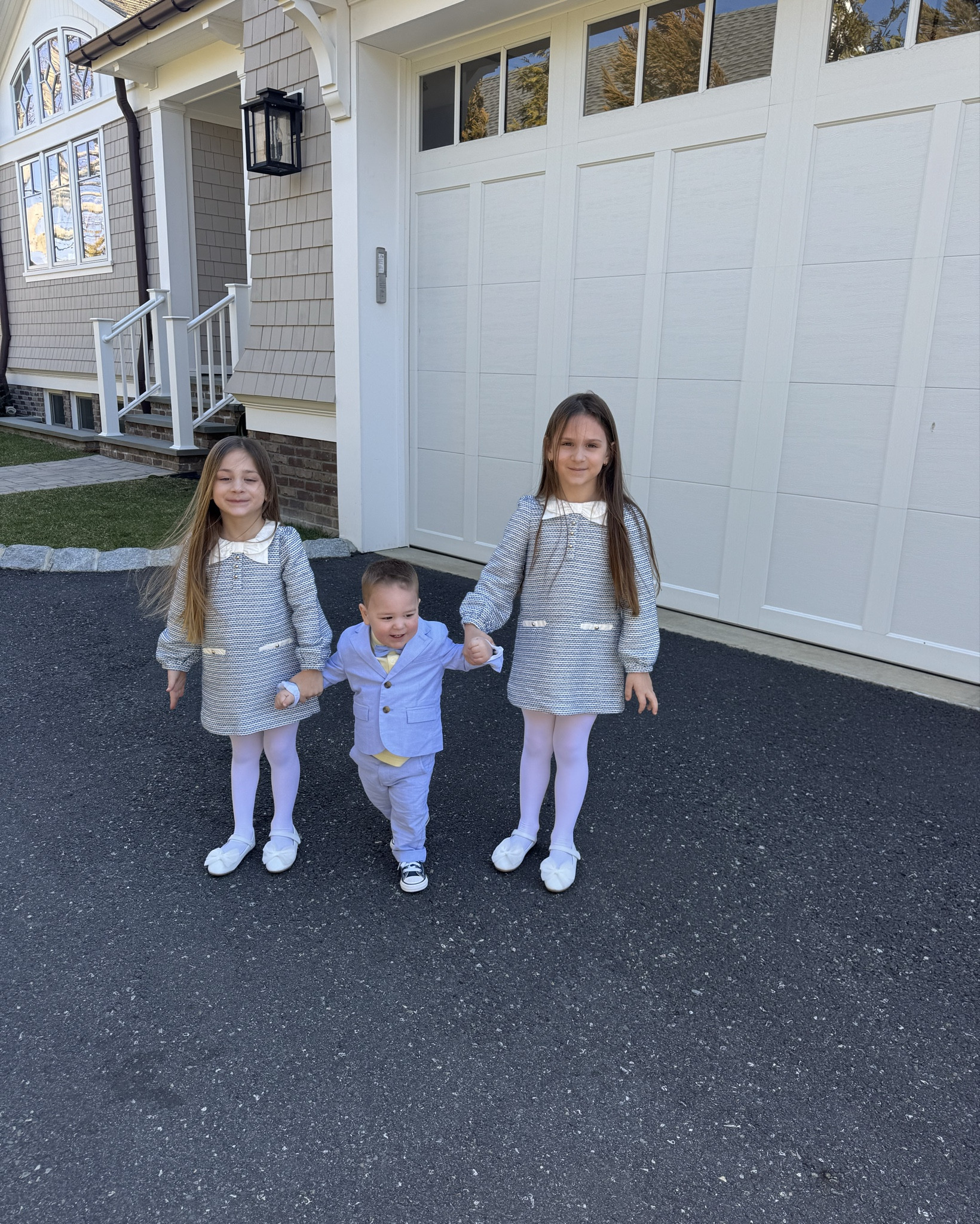 Easter matching fits 🩵
.
.
.
#easter #spring #siblings #matching

#LTKootd #LTKKids #LTKBaby