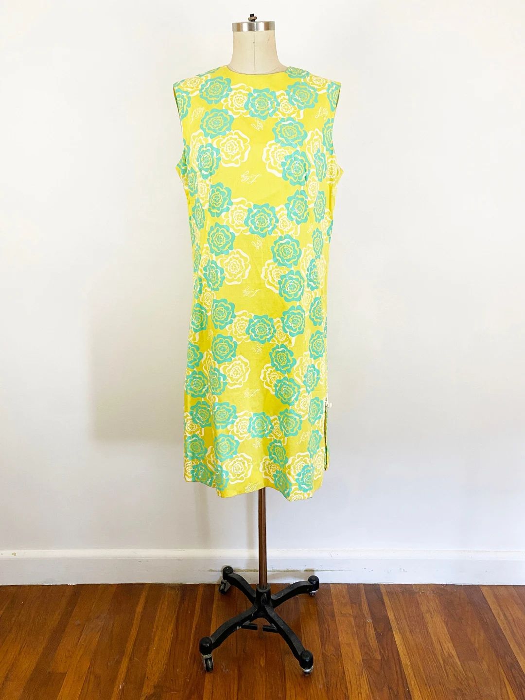 1960s Lilly Pulitzer Yellow and Teal Floral Print Shift Dress the Lilly Vintage Nantucket Preppy ... | Etsy (US)