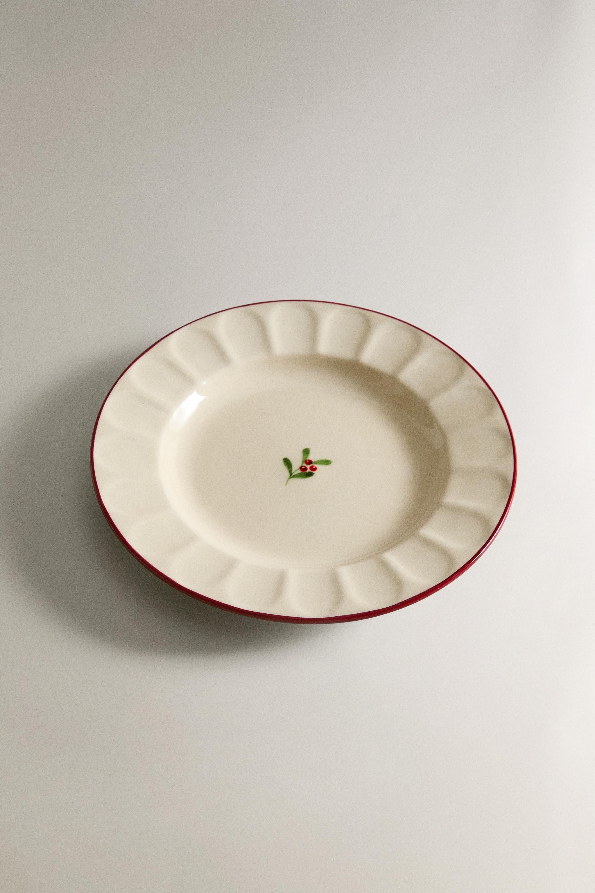 WAVY STONEWARE CHRISTMAS SIDE PLATE | Zara UK