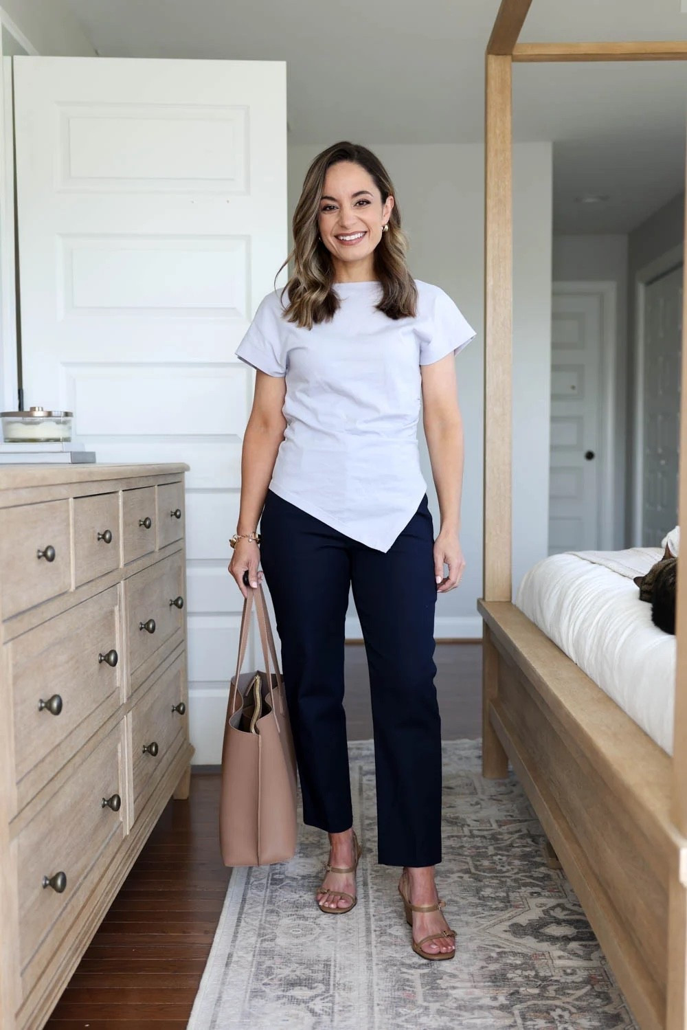 Speaking of tops for work with sleeves, I found this 100% cotton option at Nordstrom! 

Top (Nordstrom): xxs
Pants (Ann Taylor): petite 0 - 9” rise | 25” inseam | 94% cotton 
Shoes (LOFT): true to size

My measurements for reference: I’m 4’10” and 105lbs. My bust, waist, and hip measurement is 32”, 24”, and 36”.

#LTKWorkwear #LTKPetite