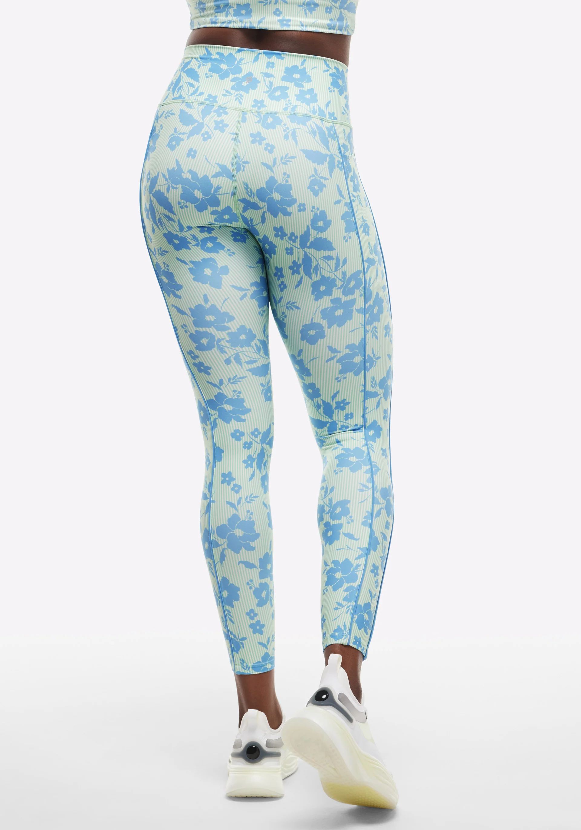 Cadent High Rise Pocket Legging with Piping | Peloton Apparel