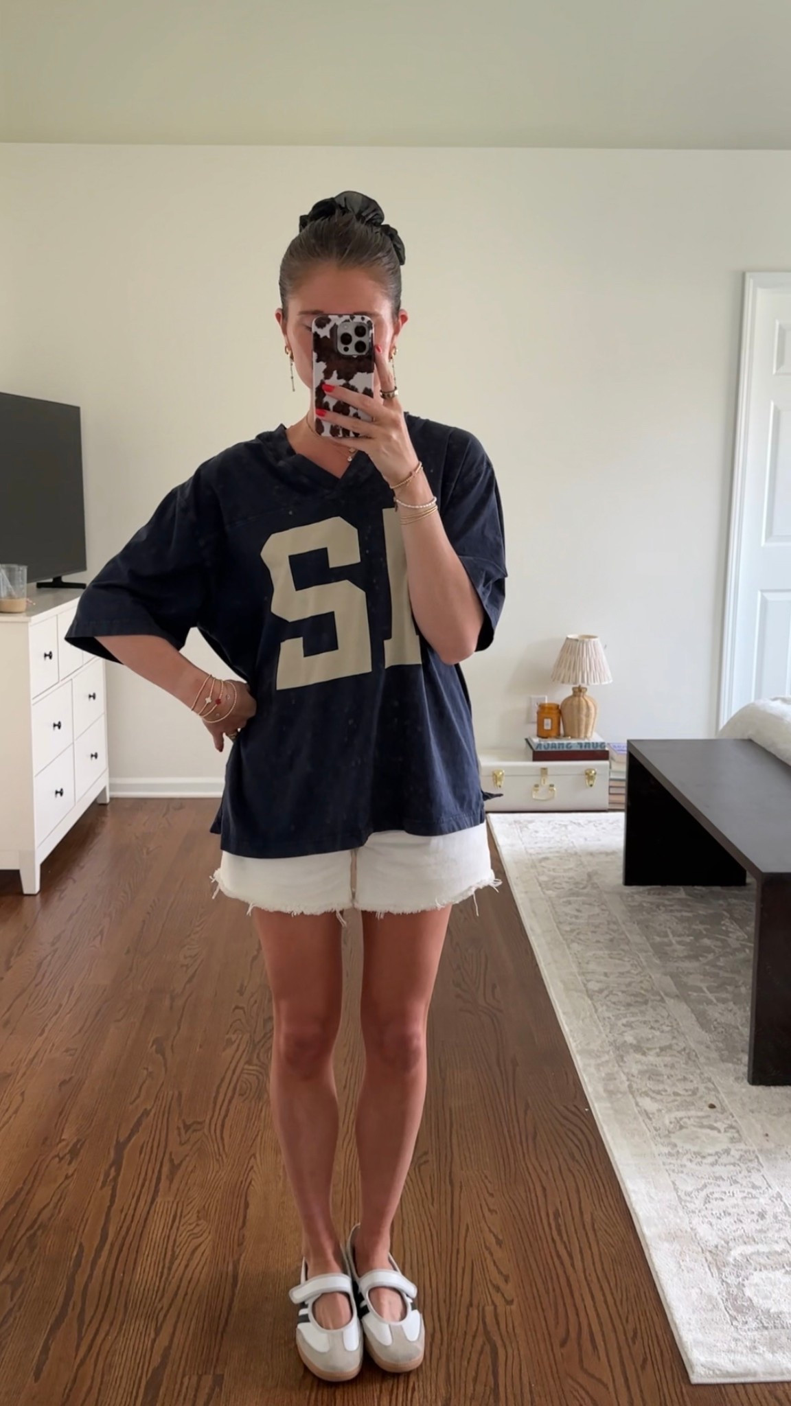 wearing size medium in the tee! shorts are old but linking similar @Aritzia #aritzia #aritziaootd #aritziafavorites #ootd 