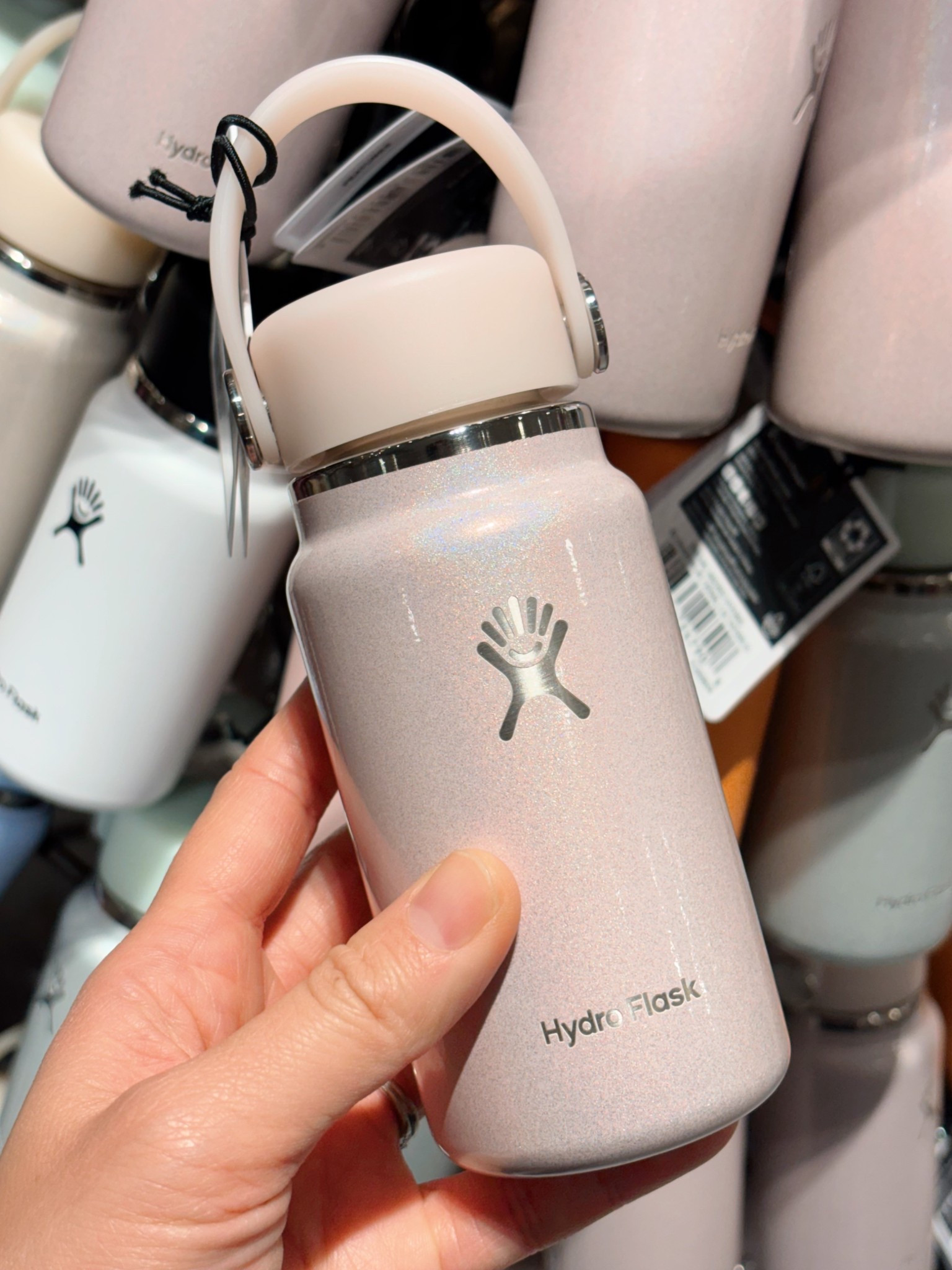 Stocking stuffer find! This mini Hydroflask is SO stinkin’ cute. Spill-proof and fits perfectly into your jacket pocket or attached to a carabiner. 

Comes in a ton of colors including a shimmery pink, blue, and cream that would be perfect for winter! 

#LTKKids #LTKGiftGuide #LTKSeasonal