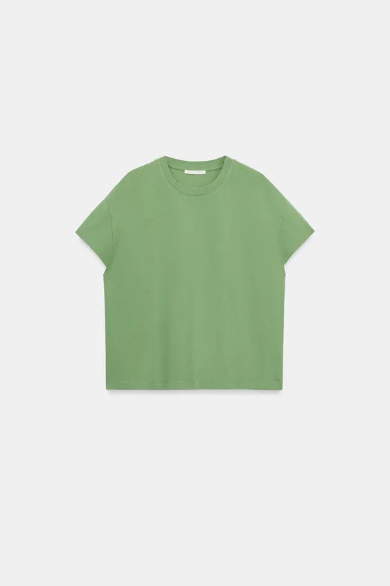 REGULAR FIT - ROUND NECK - REGULAR LENGTH - SHORT SLEEVET-shirt featuring a main cotton-spun fabr... | Zara UK