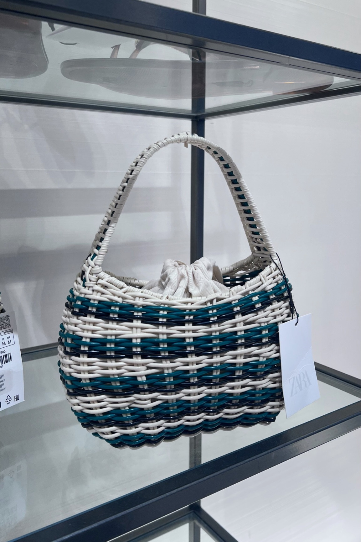woven handbag find! 

#LTKootd