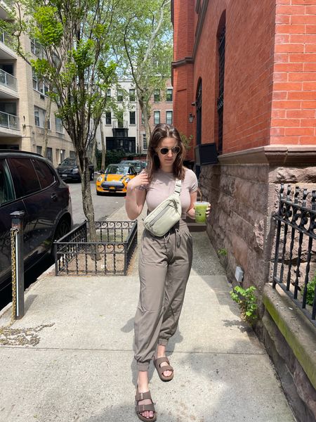 Finally got myself a pair of YPB joggers and they are worth every penny - & these happen to be on sale!! #ootd #abercrombie #athleisure

Spring Outfit | Casual | Belt Bag

#LTKfindsunder100 #LTKSeasonal #LTKstyletip