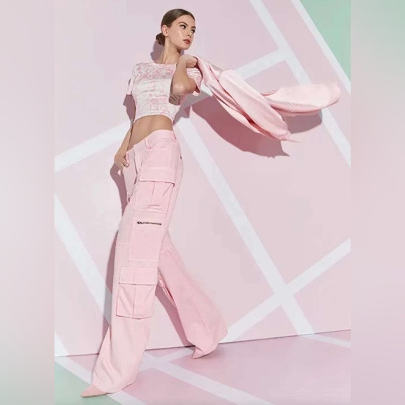 Alice Olivia CAY BAGGY CARGO JEANS | Poshmark