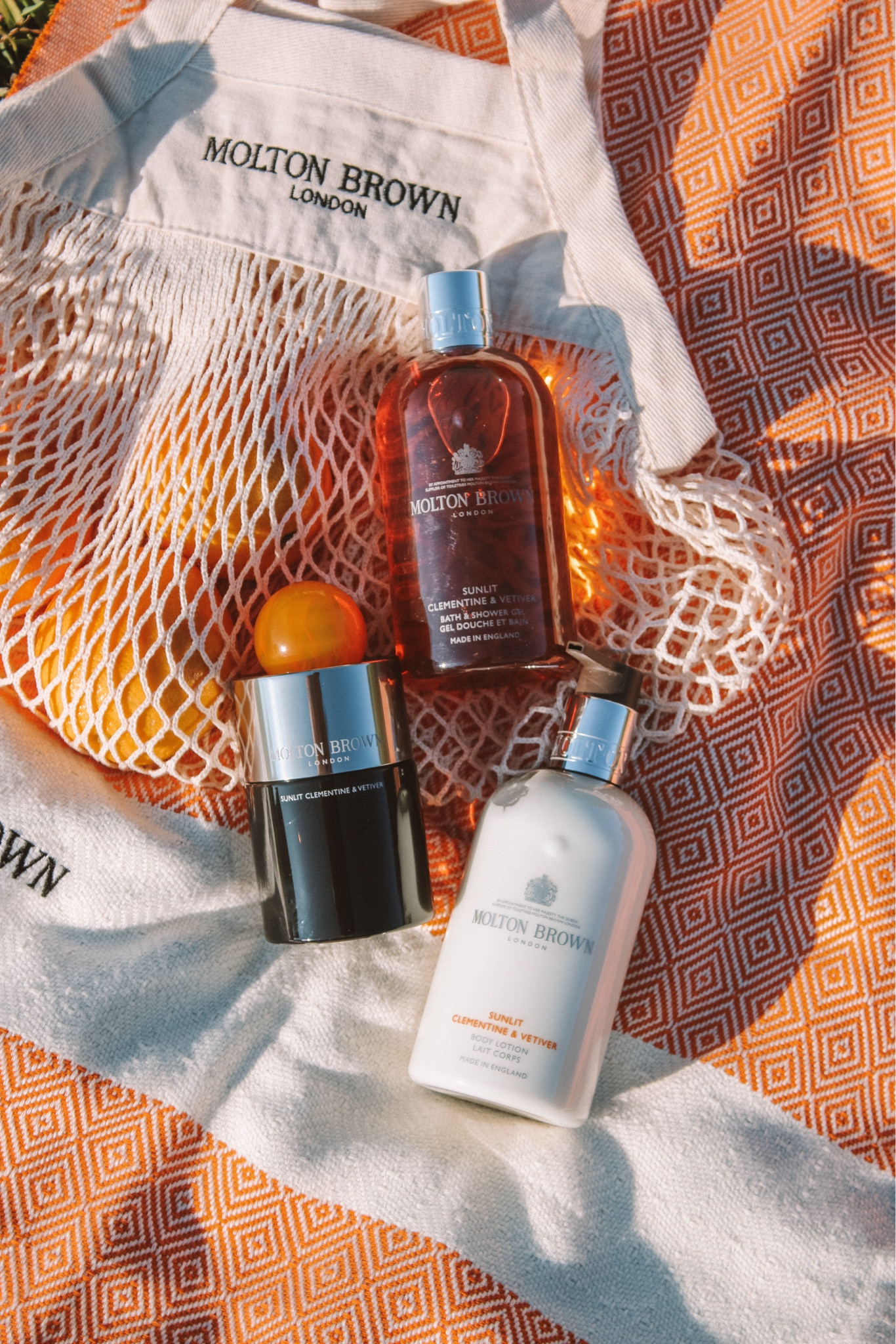 Molton Brown Sunlit Clementine & Velvetier Collection. 

#MoltonBrownLove  #moltonbrownusa #moltonbrown  #beautybox #fragrances #perfume #giftcollection #summerscents 


#LTKBeauty #LTKxelfCosmetics #LTKSeasonal