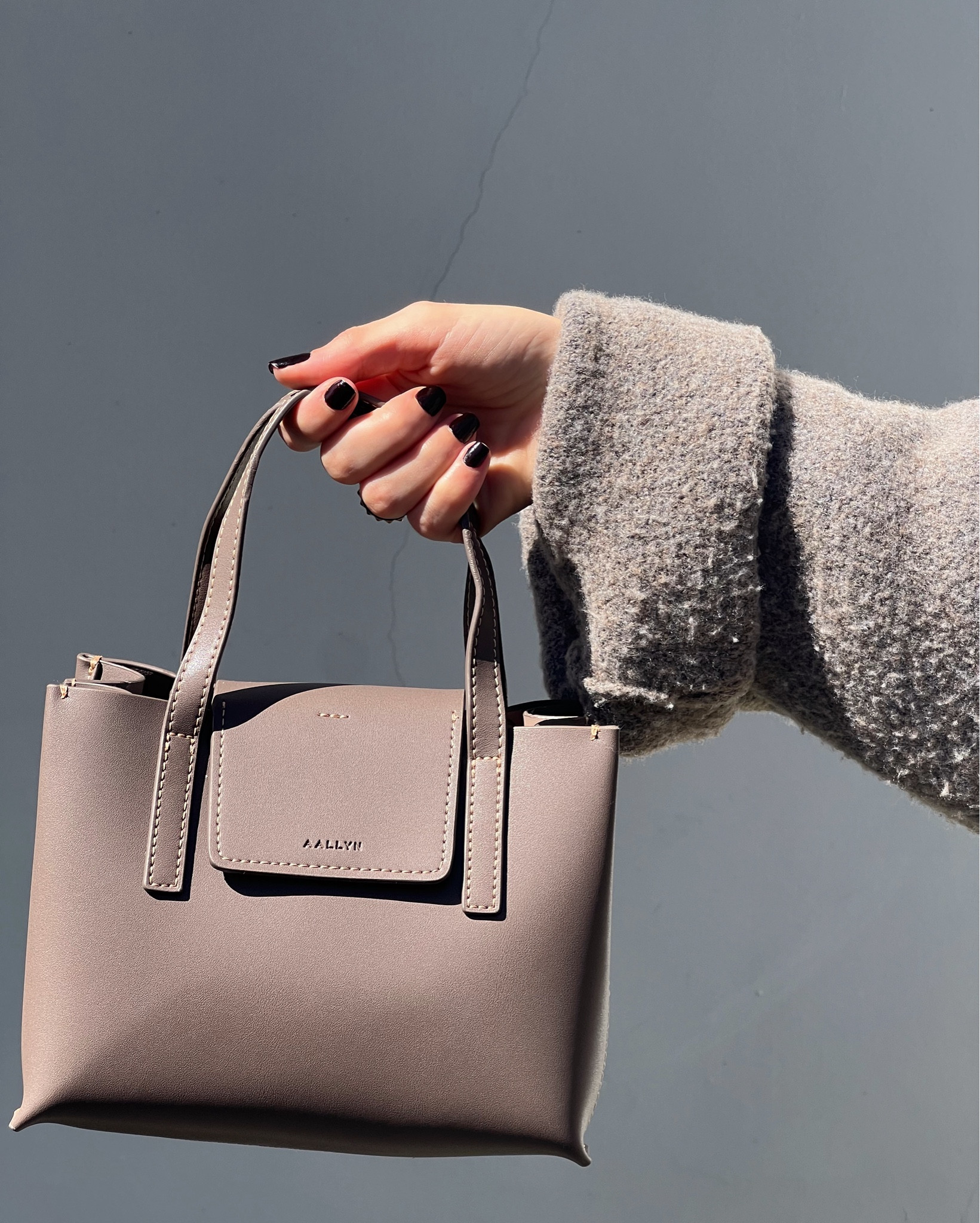 #ad She’s a beauty - the Mini Stella in Wood Berry (the perfect grey/beige tone)  @aallyn

Comes in lots of colors and in the medium size too 

Quality leather handbag
Fall handbag 
Bucket bag
Purse 
Gifts for her 
Mini handbag 
Quality affordable handbag
Fall outfit 
Tote handbag

#LTKItBag #LTKWorkwear #LTKGiftGuide