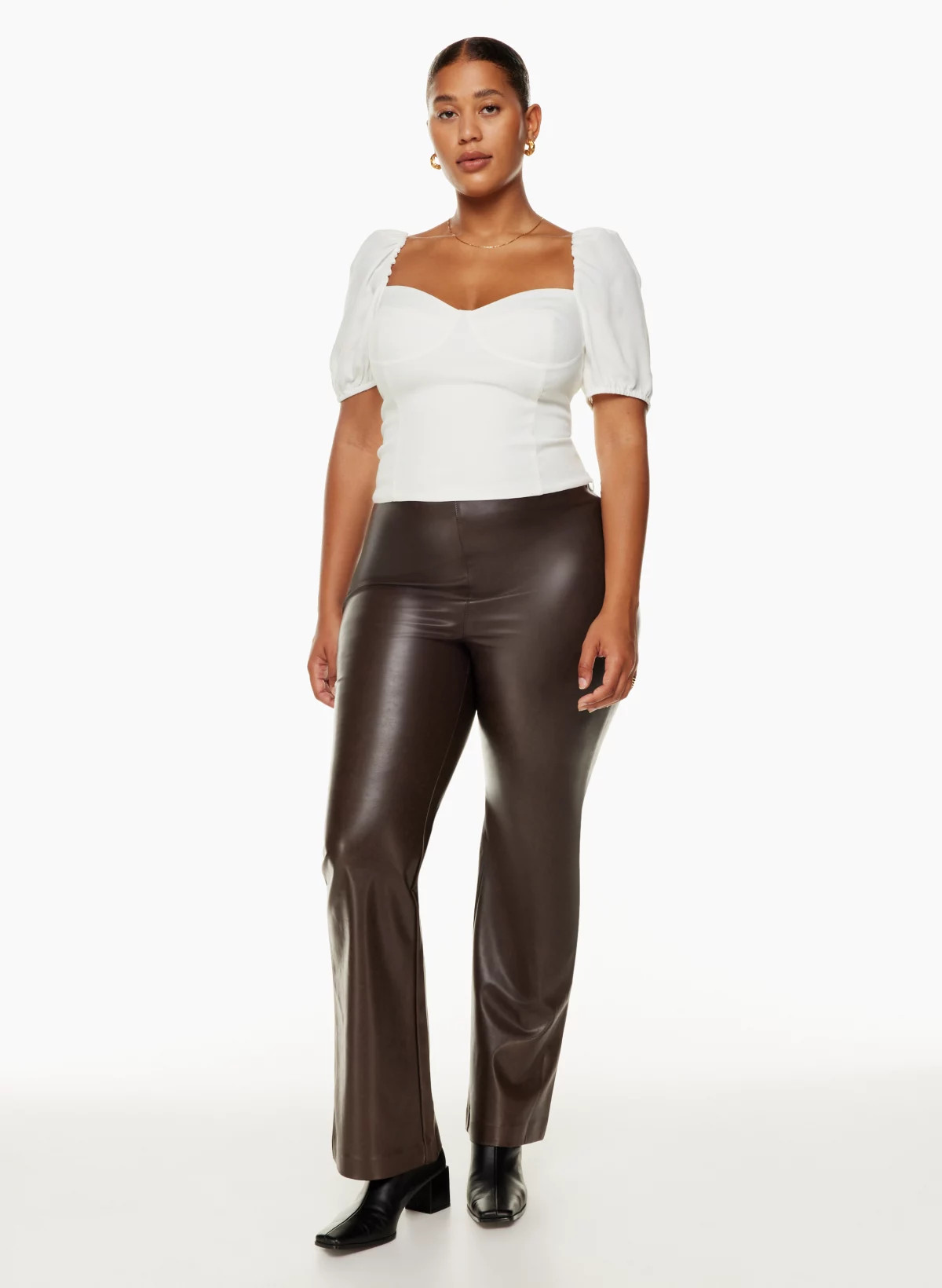 NOVELLA SHORTSLEEVE BLOUSE | Aritzia