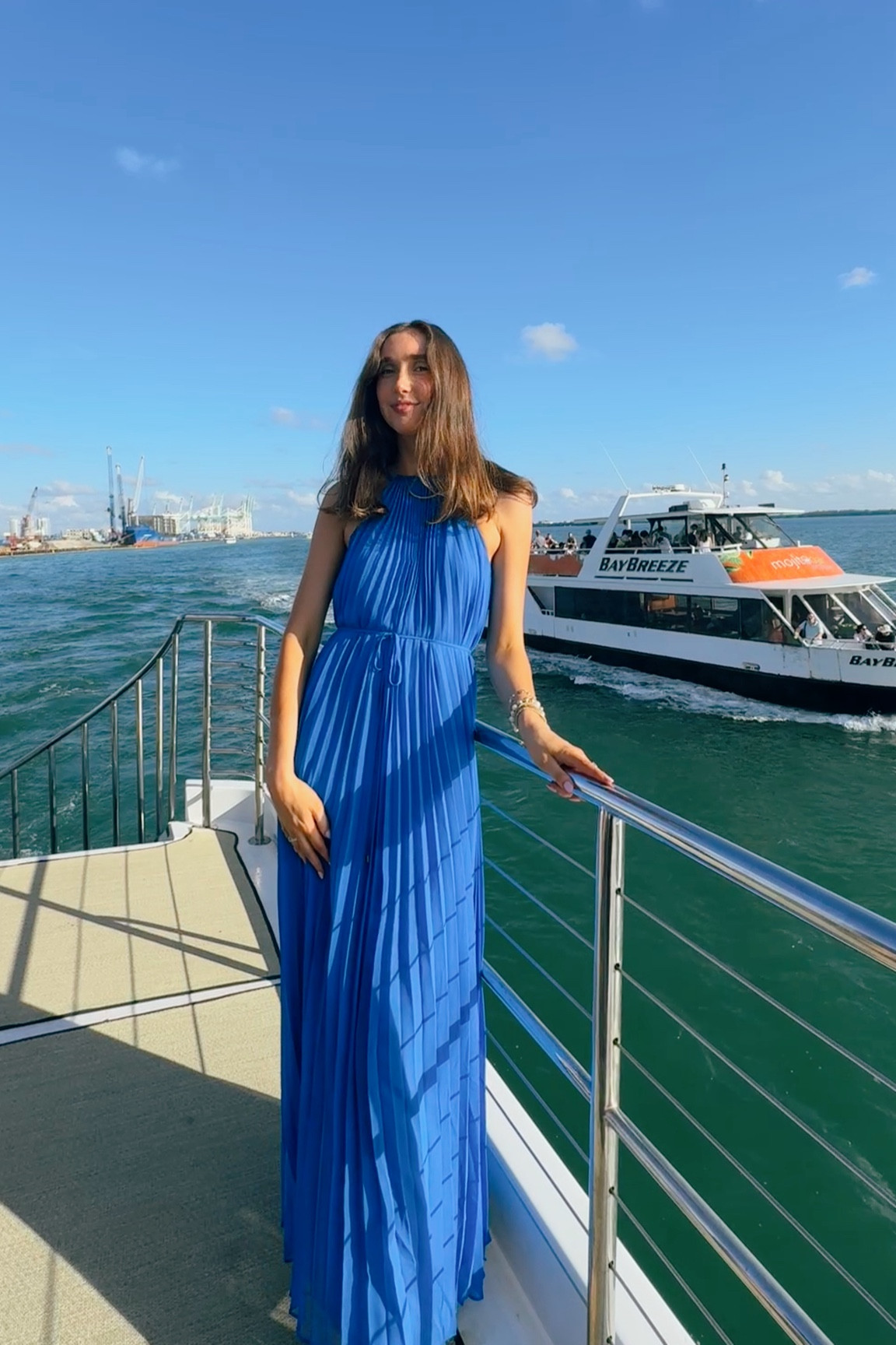 SO sad this dress is no longer in stock because it is the best! By Ted Baker London, this dress is so flattering & comfortable. 10/10 recommend if you can find it! 