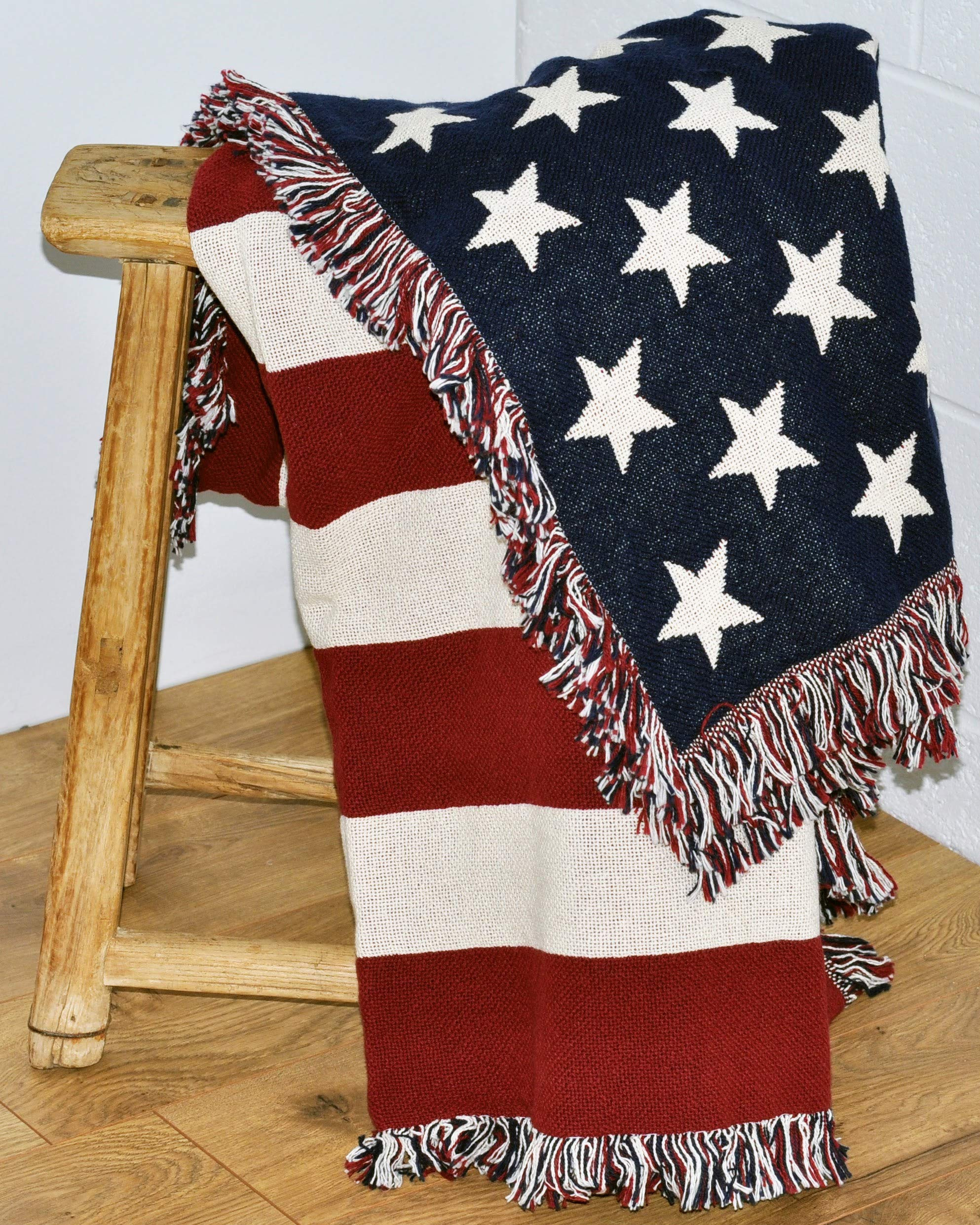 United States American Flag Blanket - Gift Soft Tapestry Throw Woven from Cotton - Made in The US... | Amazon (US)