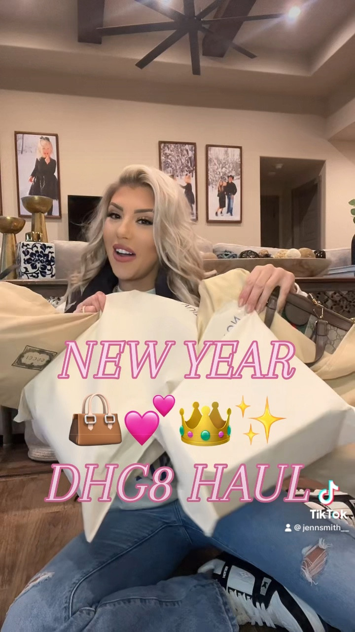 New year, new goodies! Such an awesome haul! #dhgate 

#LTKitbag #LTKVideo 

#LTKGiftGuide