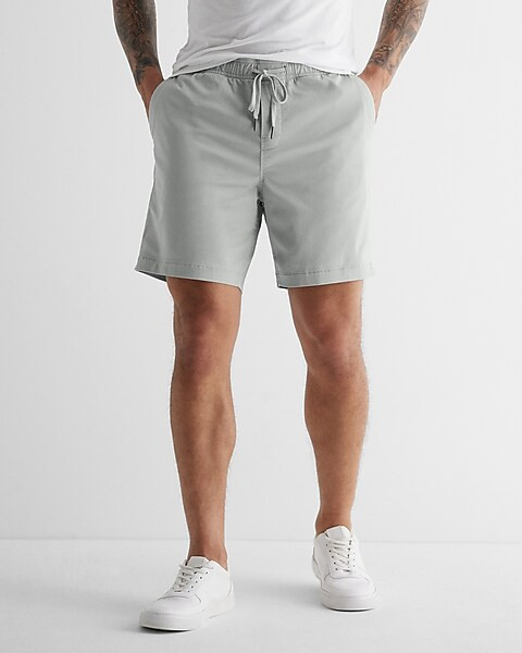Solid 7" Hyper Stretch Elastic Waist Shorts | Express