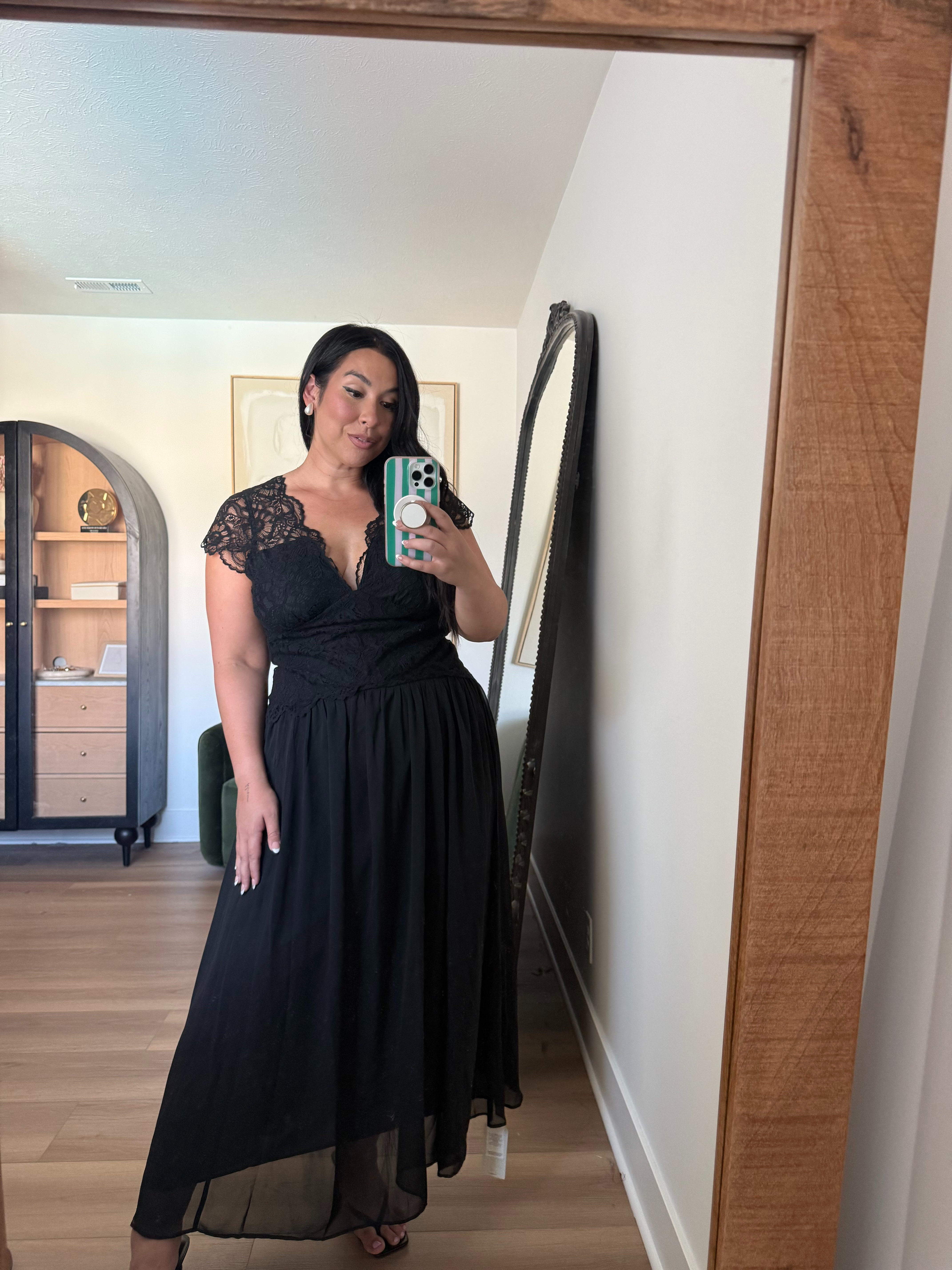 This lace dress has built in pads so you don't have to worry about wearing a bra! Love this one so much! Wearing a large! Midsize fashion, midsize, abercrombie, abercrombie sweater dress, fall style, fall dress

#LTKSeasonal #LTKMidsize