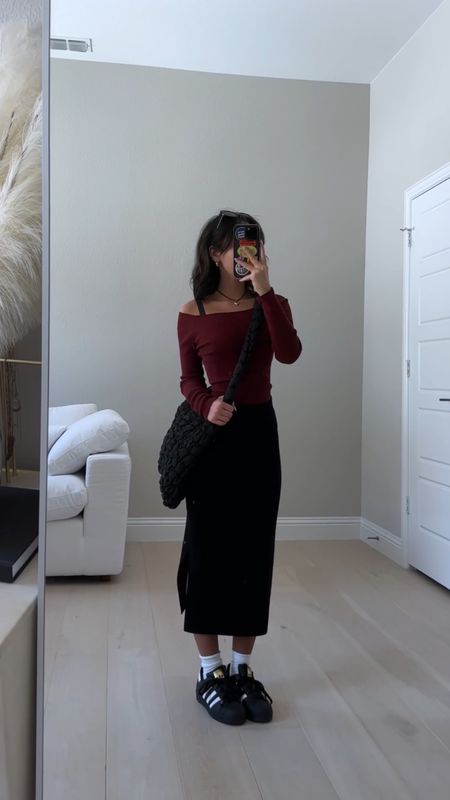 top is one size, skirt is old but linked a similar option which is one of my fav basic midi/maxi skirts (i have a size xxs for reference)

bag is no longer available (linked similar)

#LTKshoecrush #LTKfindsunder100